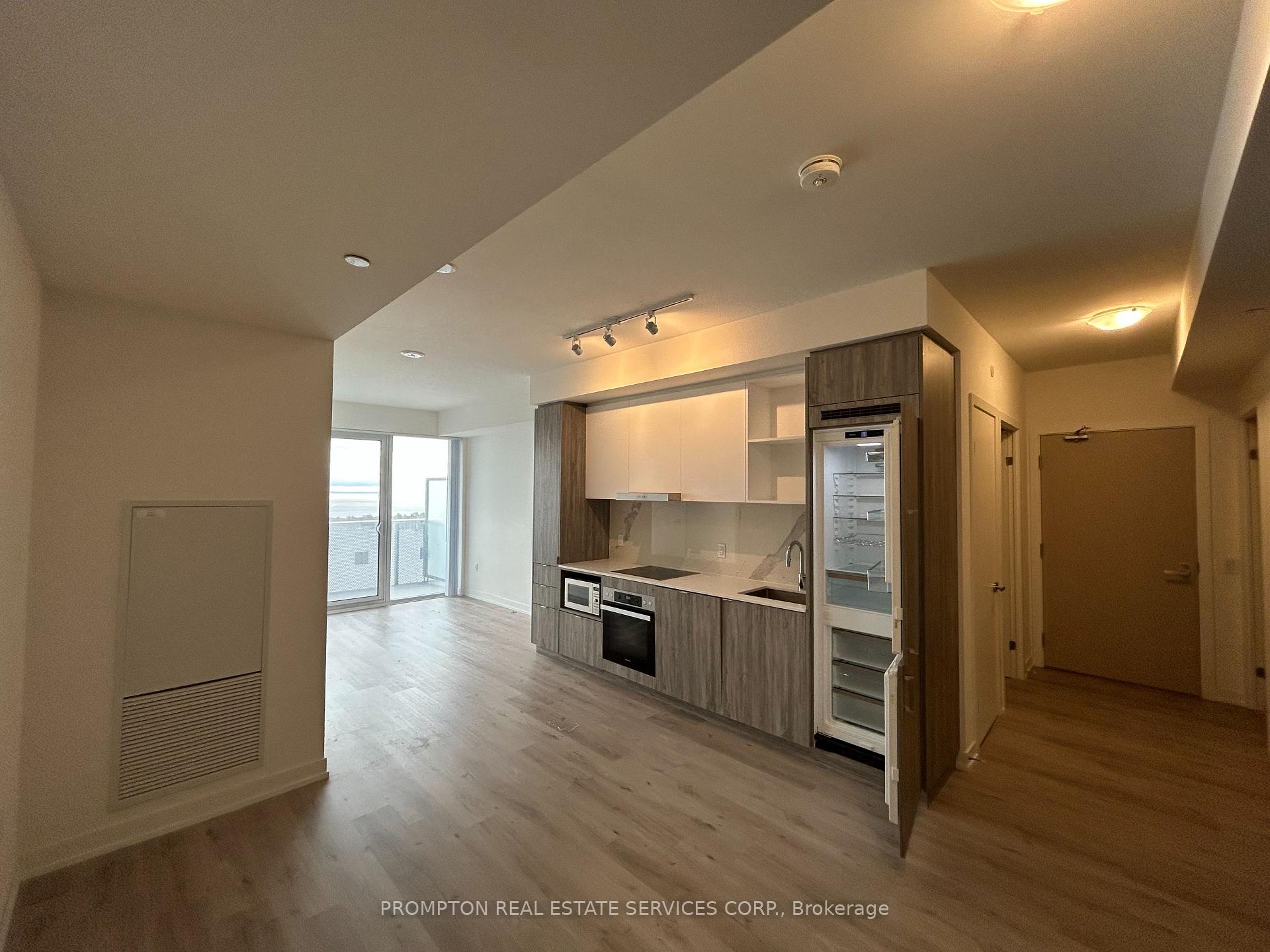 Photo 8 of Unit 5808, 138 Downes Street, Toronto, Waterfront Communities — HOMEH