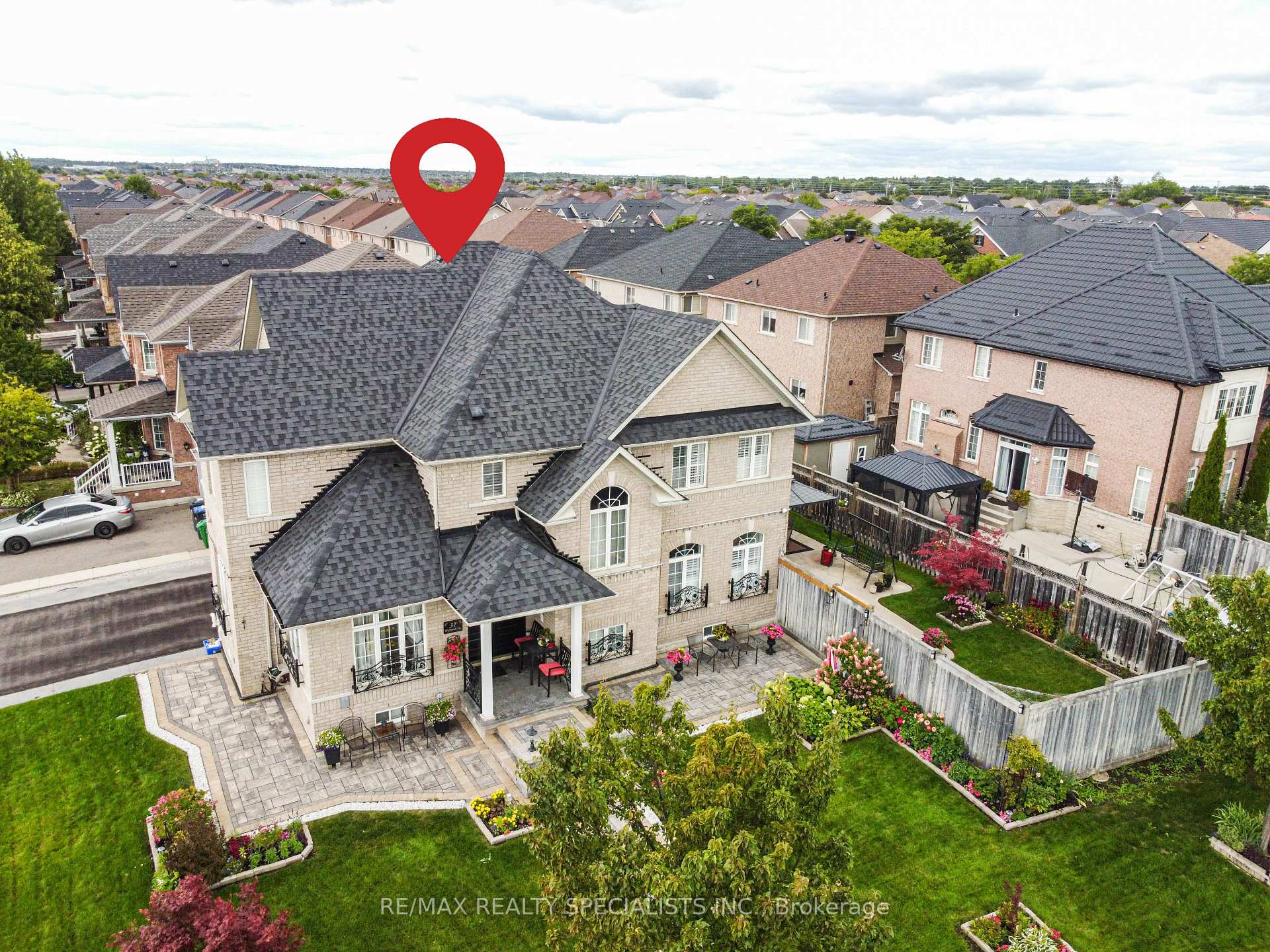 Photo 18 of 37 Bluffwood Crescent, Brampton, Bram East — HOMEH