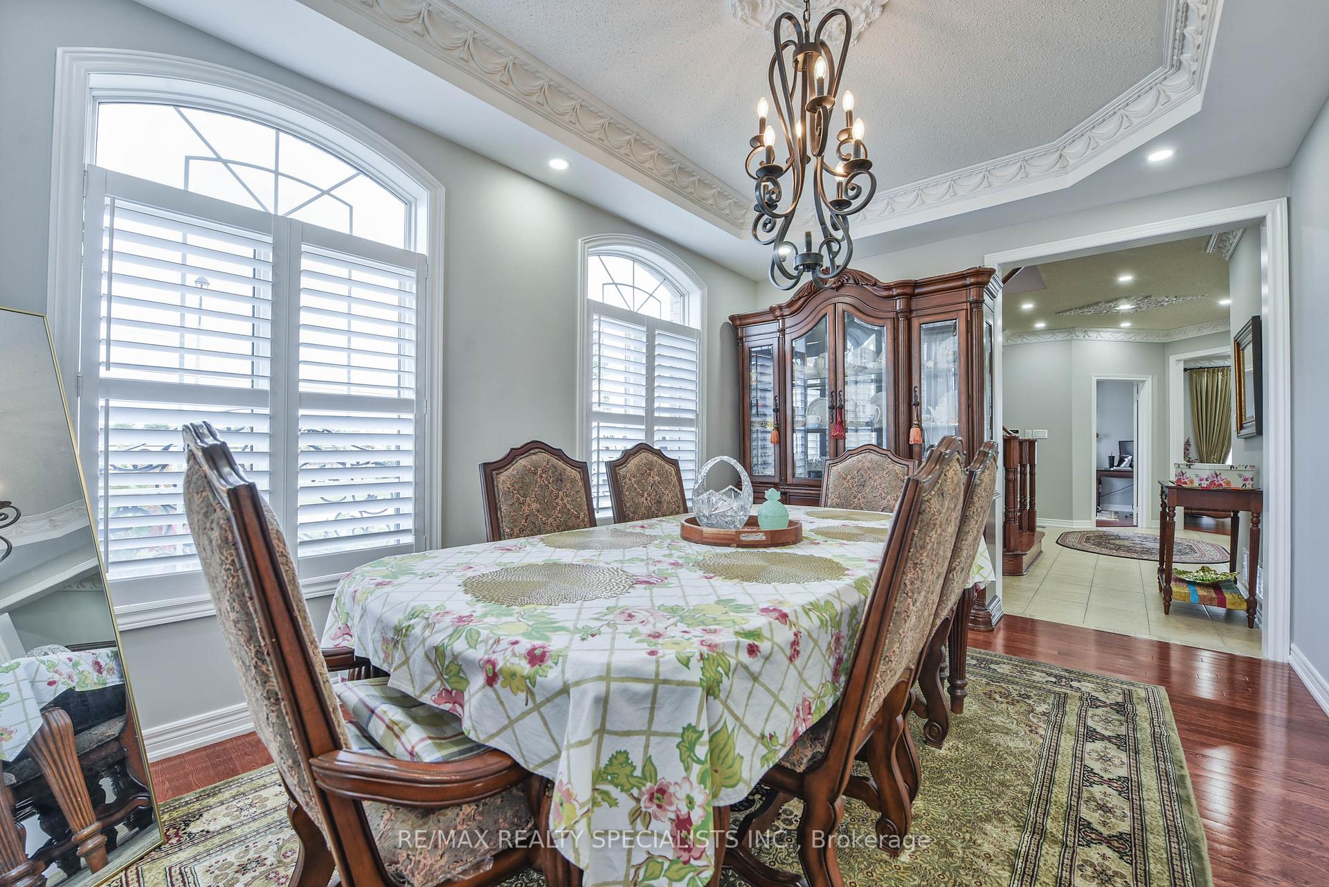 Photo 14 of 37 Bluffwood Crescent, Brampton, Bram East — HOMEH