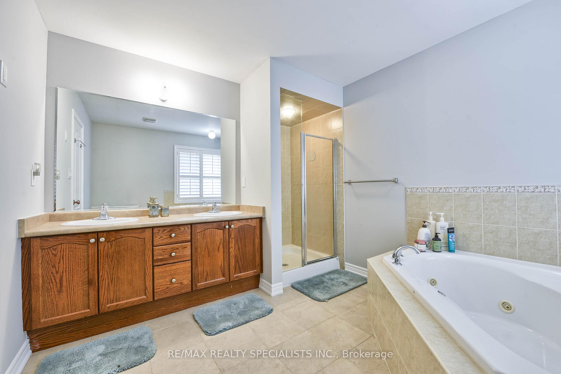 Photo 50 of 37 Bluffwood Crescent, Brampton, Bram East — HOMEH