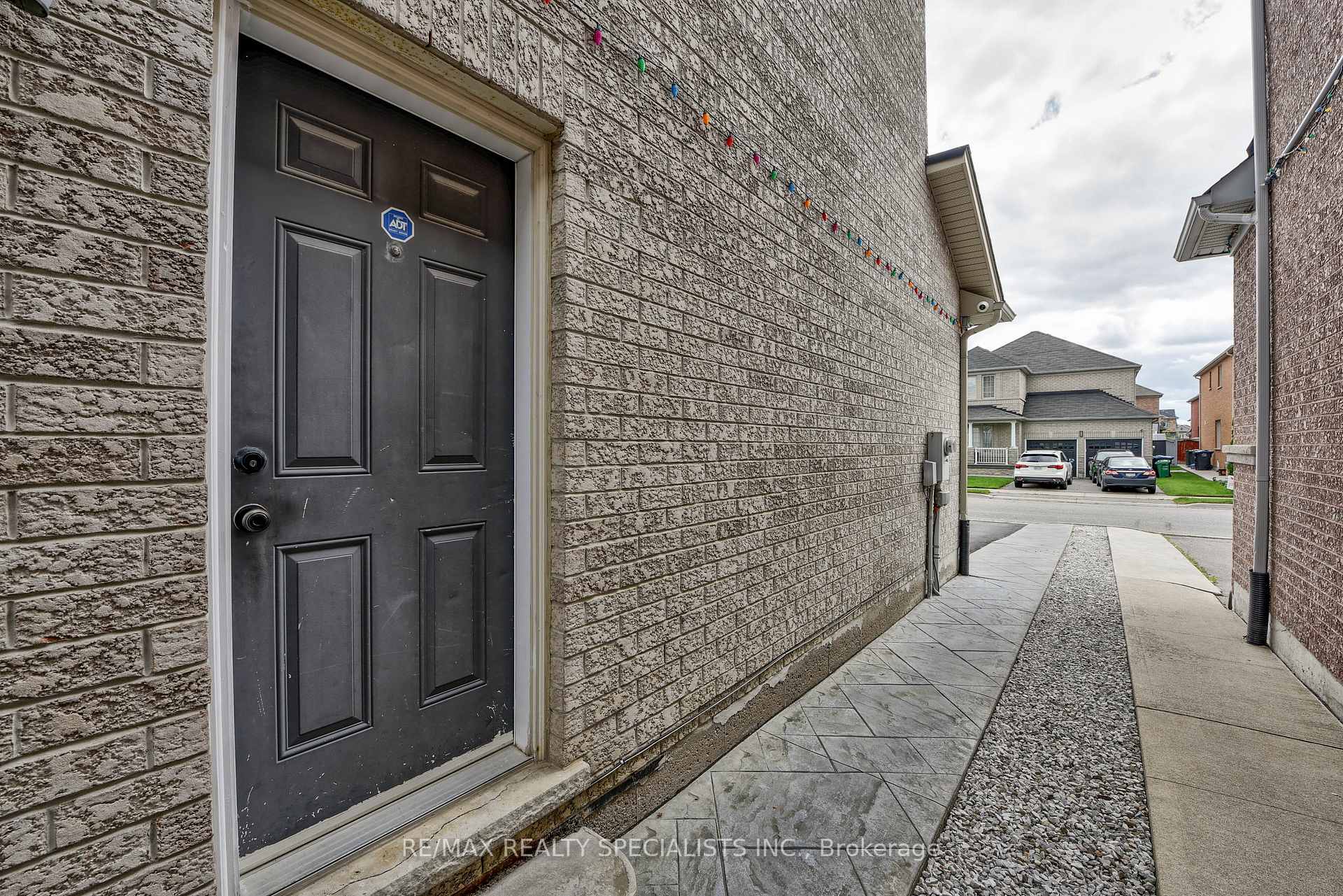 Photo 37 of 37 Bluffwood Crescent, Brampton, Bram East — HOMEH