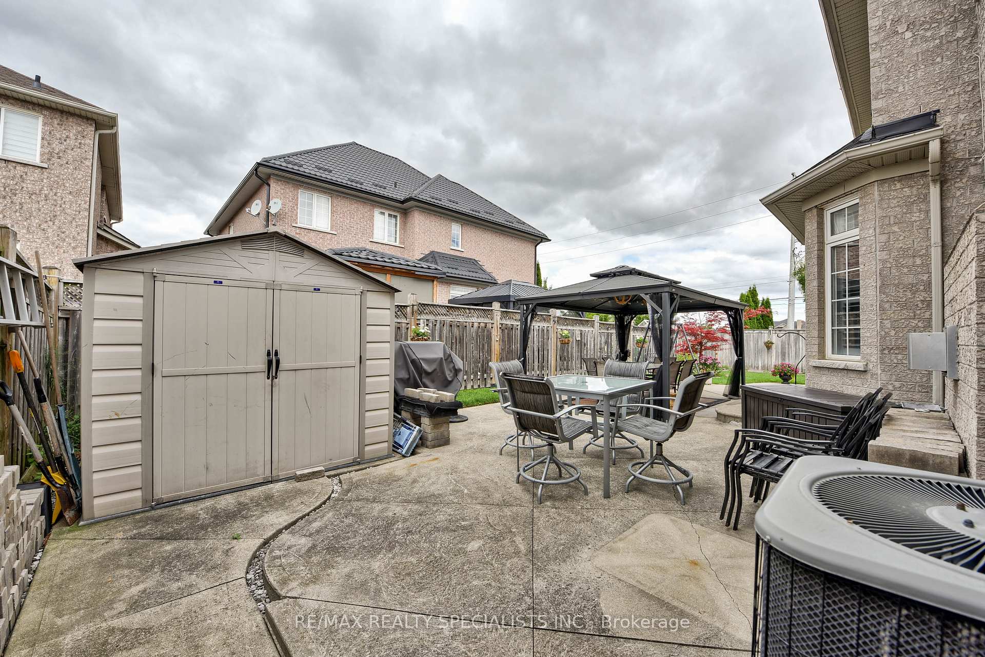 Photo 28 of 37 Bluffwood Crescent, Brampton, Bram East — HOMEH