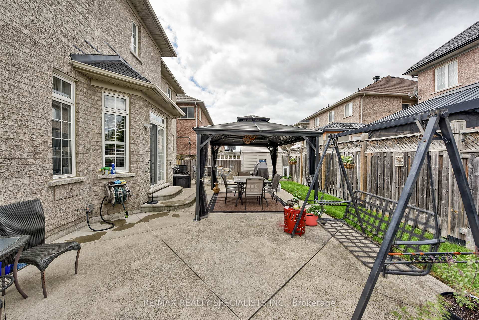Photo 40 of 37 Bluffwood Crescent, Brampton, Bram East — HOMEH