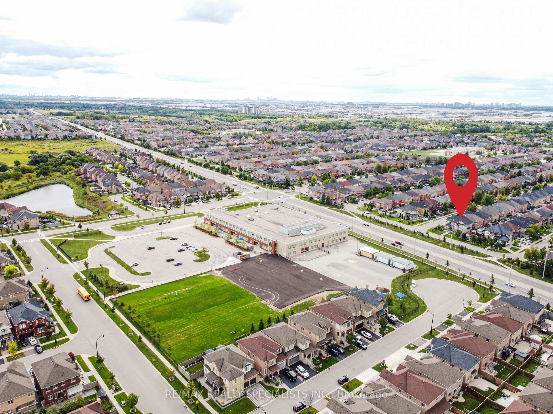 Photo 39 of 37 Bluffwood Crescent, Brampton, Bram East — HOMEH