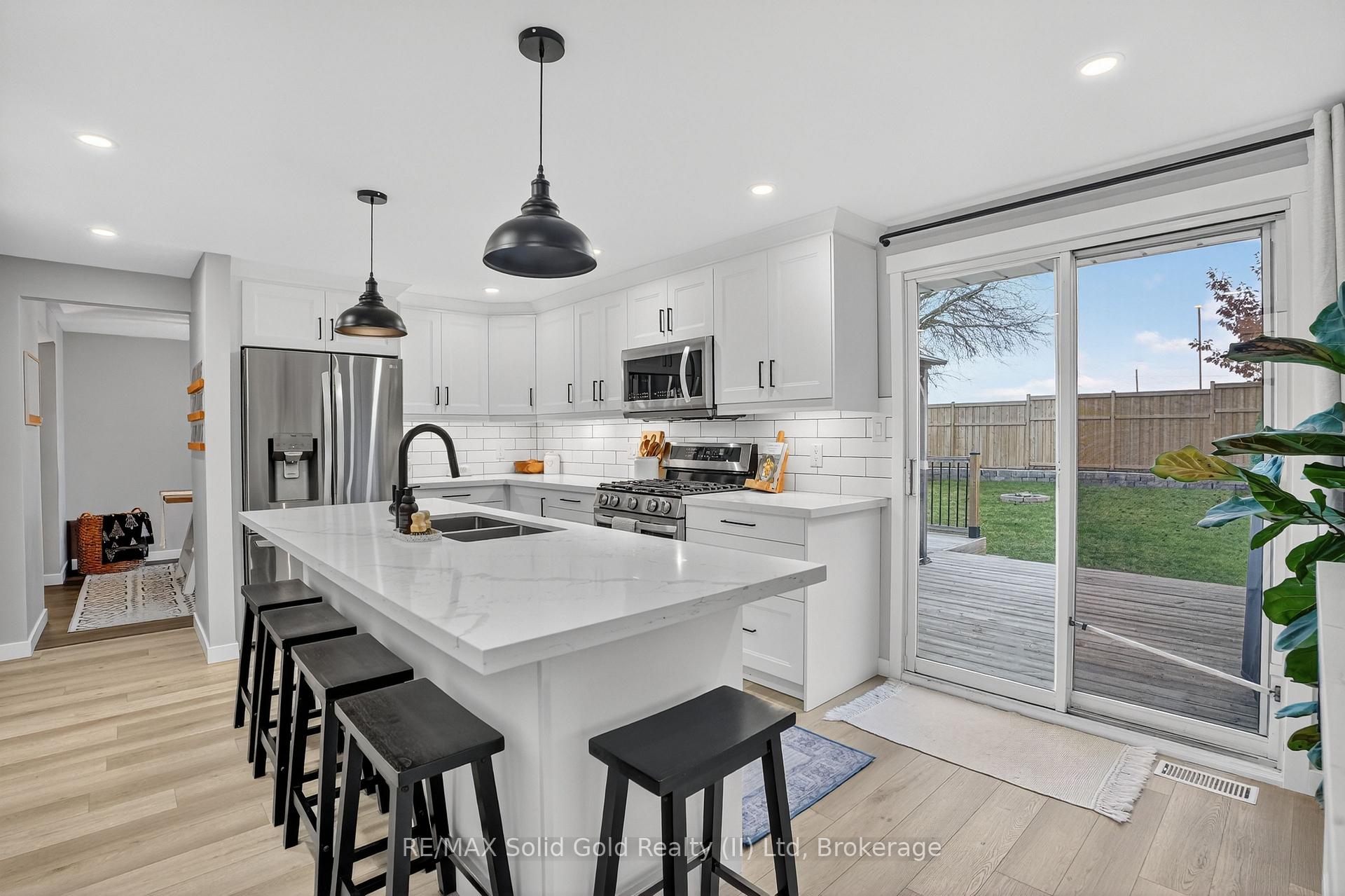 Photo 20 of 23 Rushbrook Drive, Kitchener — HOMEH