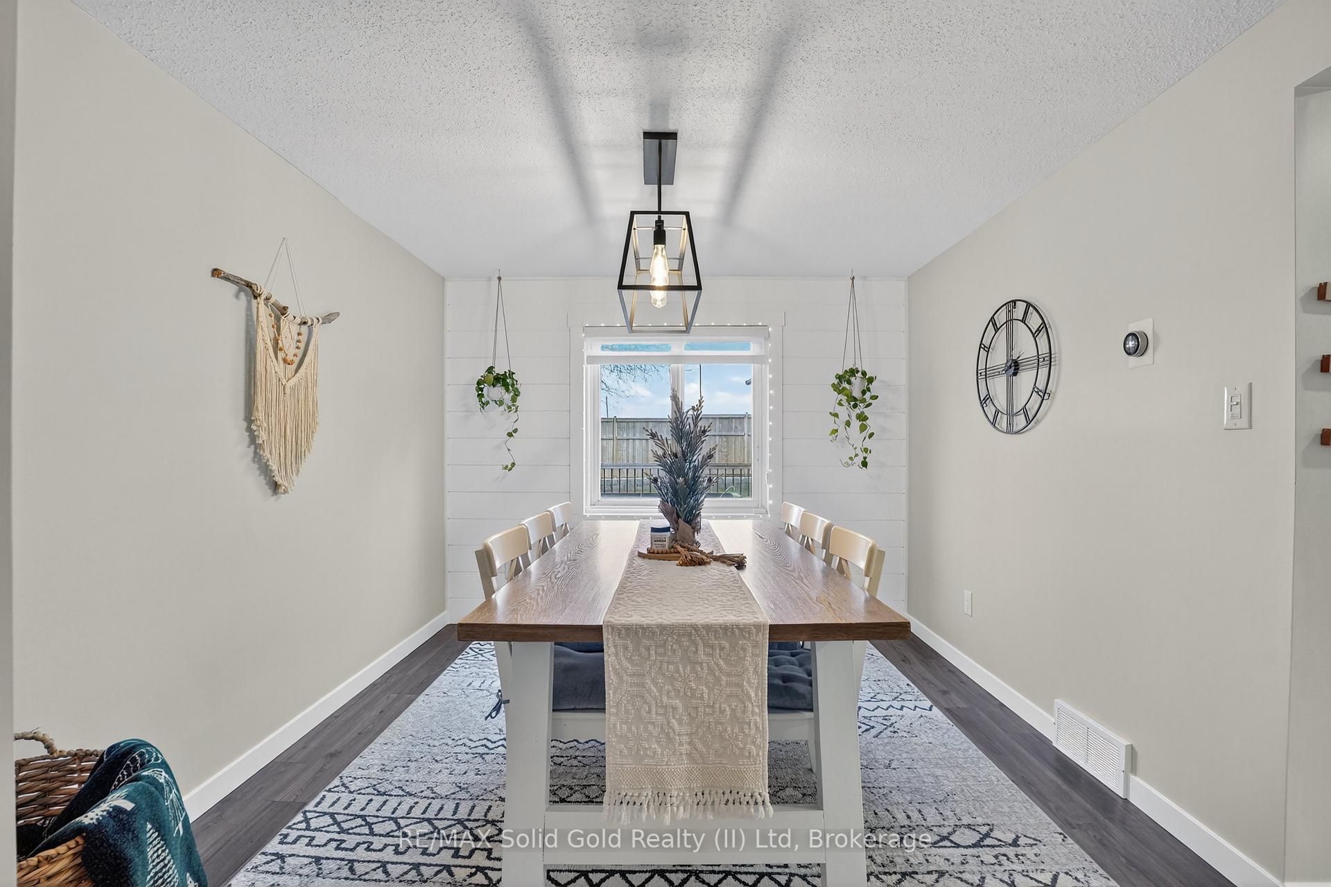 Photo 18 of 23 Rushbrook Drive, Kitchener — HOMEH