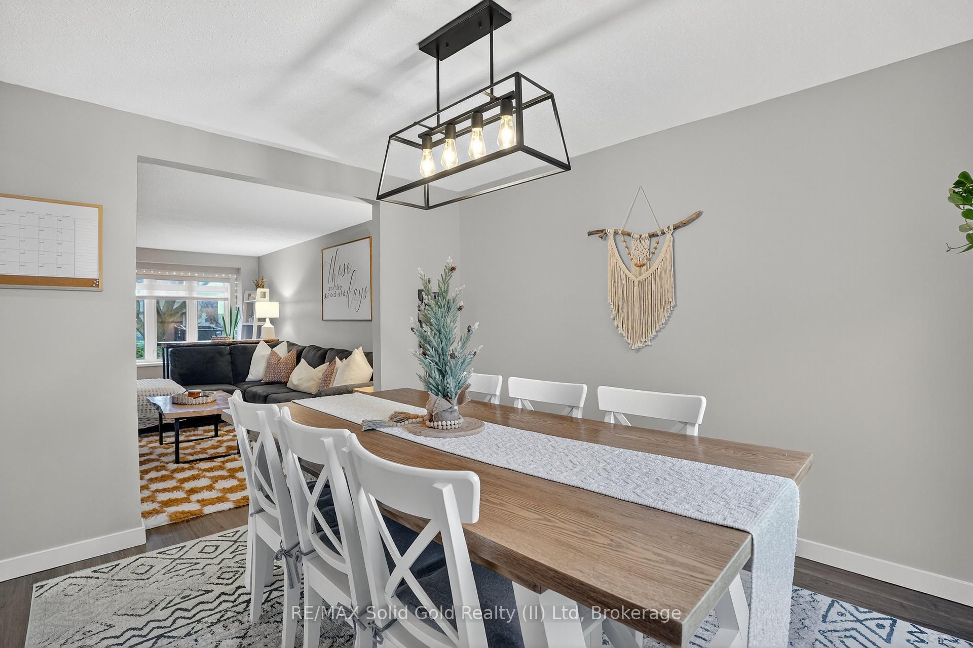 Photo 14 of 23 Rushbrook Drive, Kitchener — HOMEH