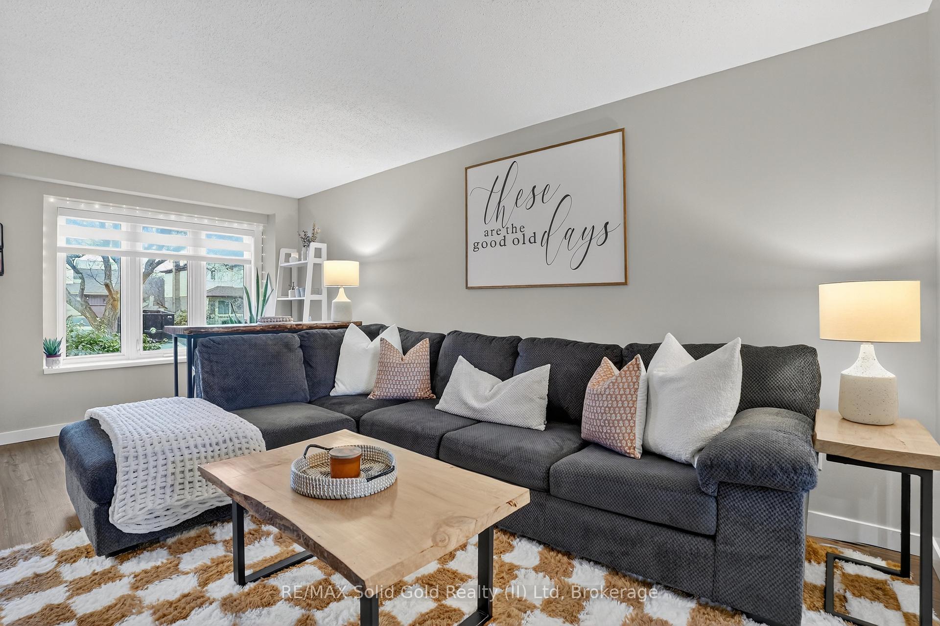 Photo 21 of 23 Rushbrook Drive, Kitchener — HOMEH
