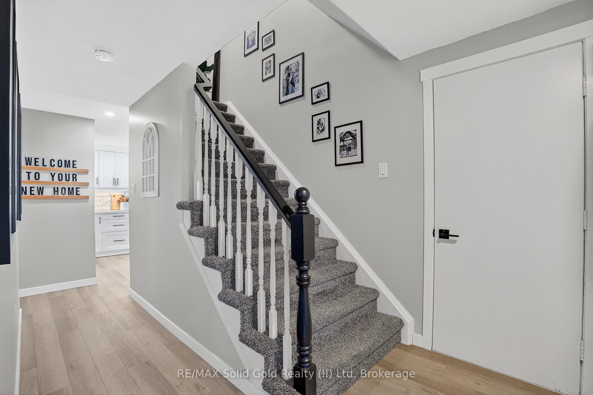 Photo 17 of 23 Rushbrook Drive, Kitchener — HOMEH