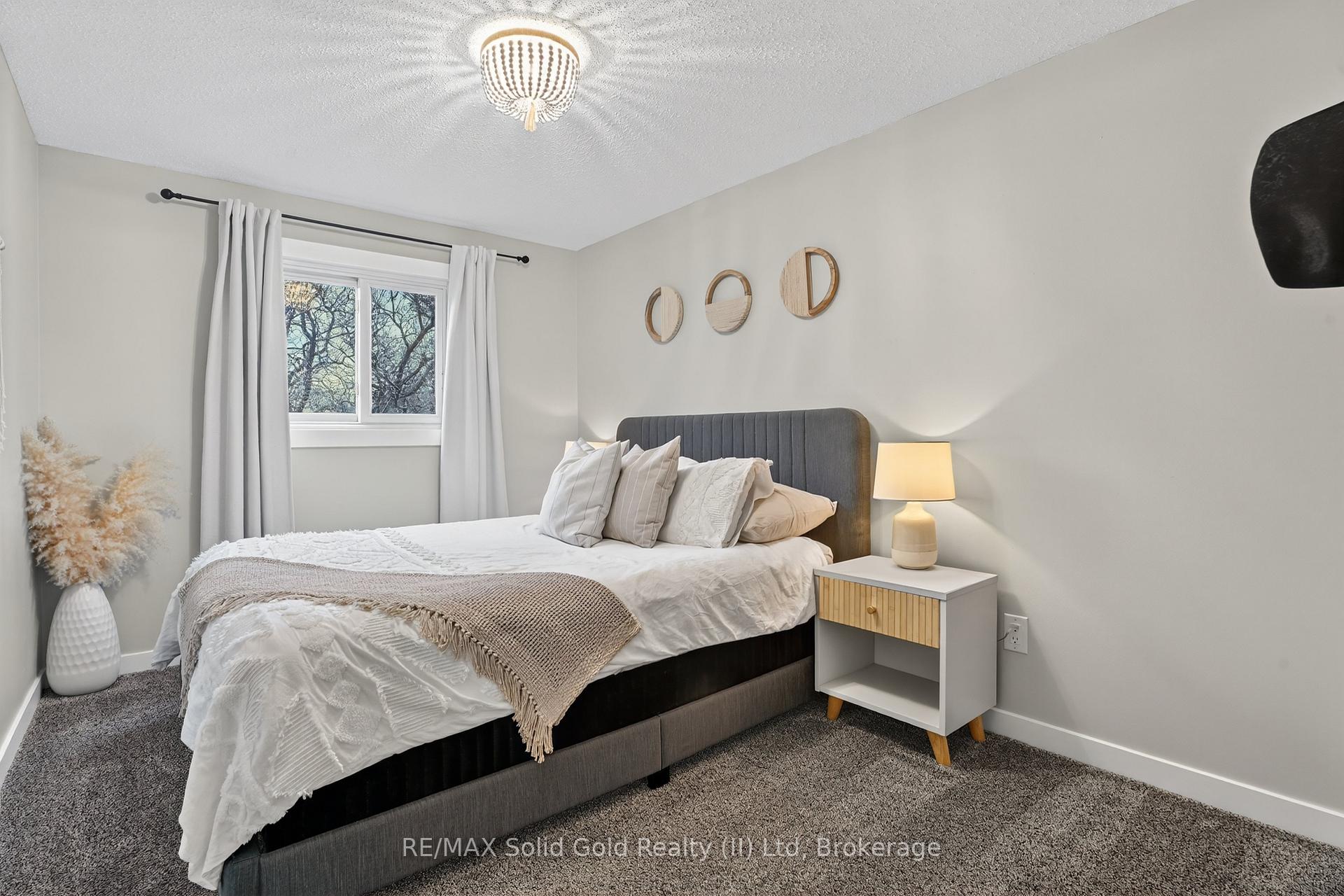Photo 43 of 23 Rushbrook Drive, Kitchener — HOMEH