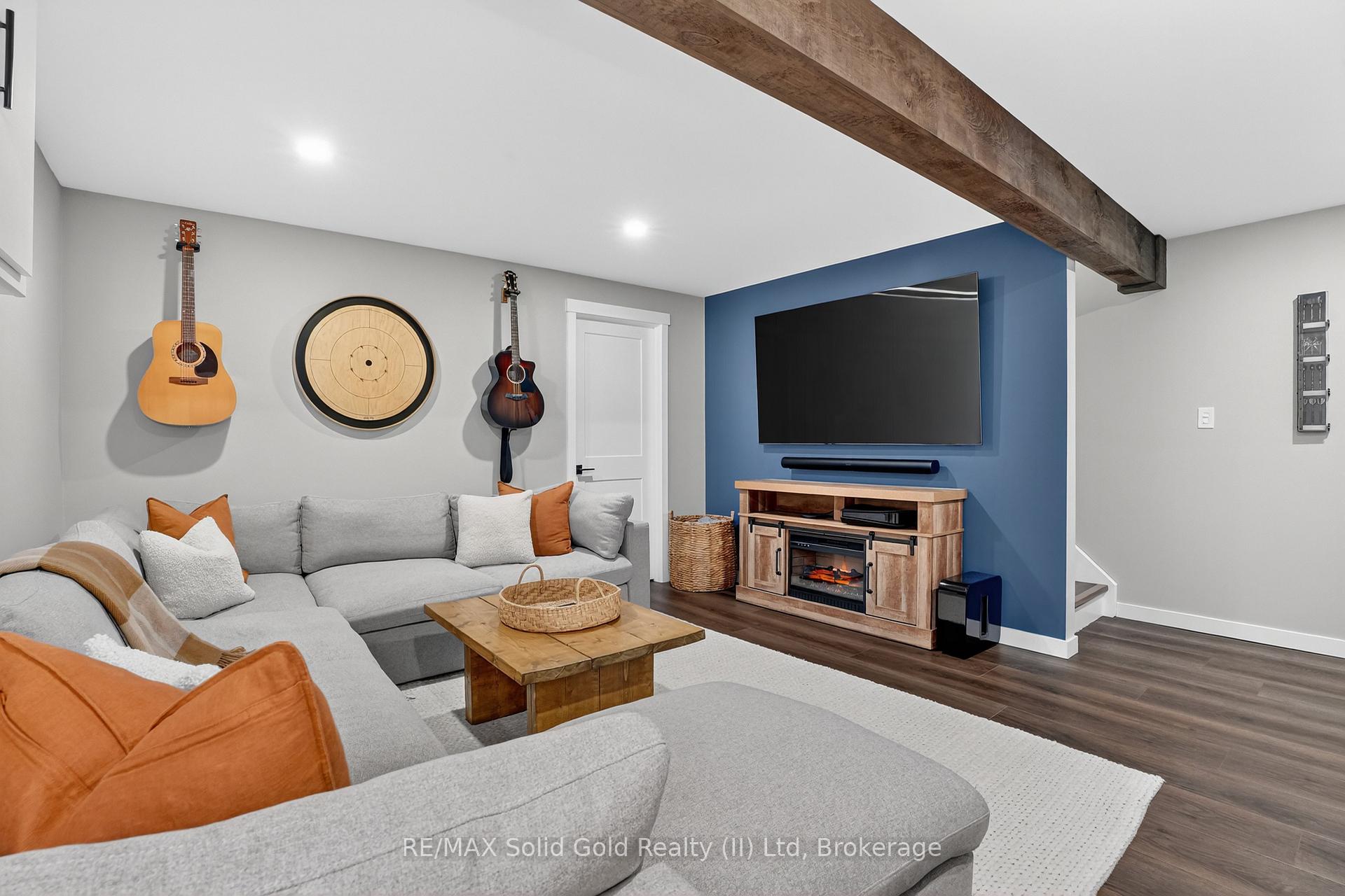 Photo 32 of 23 Rushbrook Drive, Kitchener — HOMEH