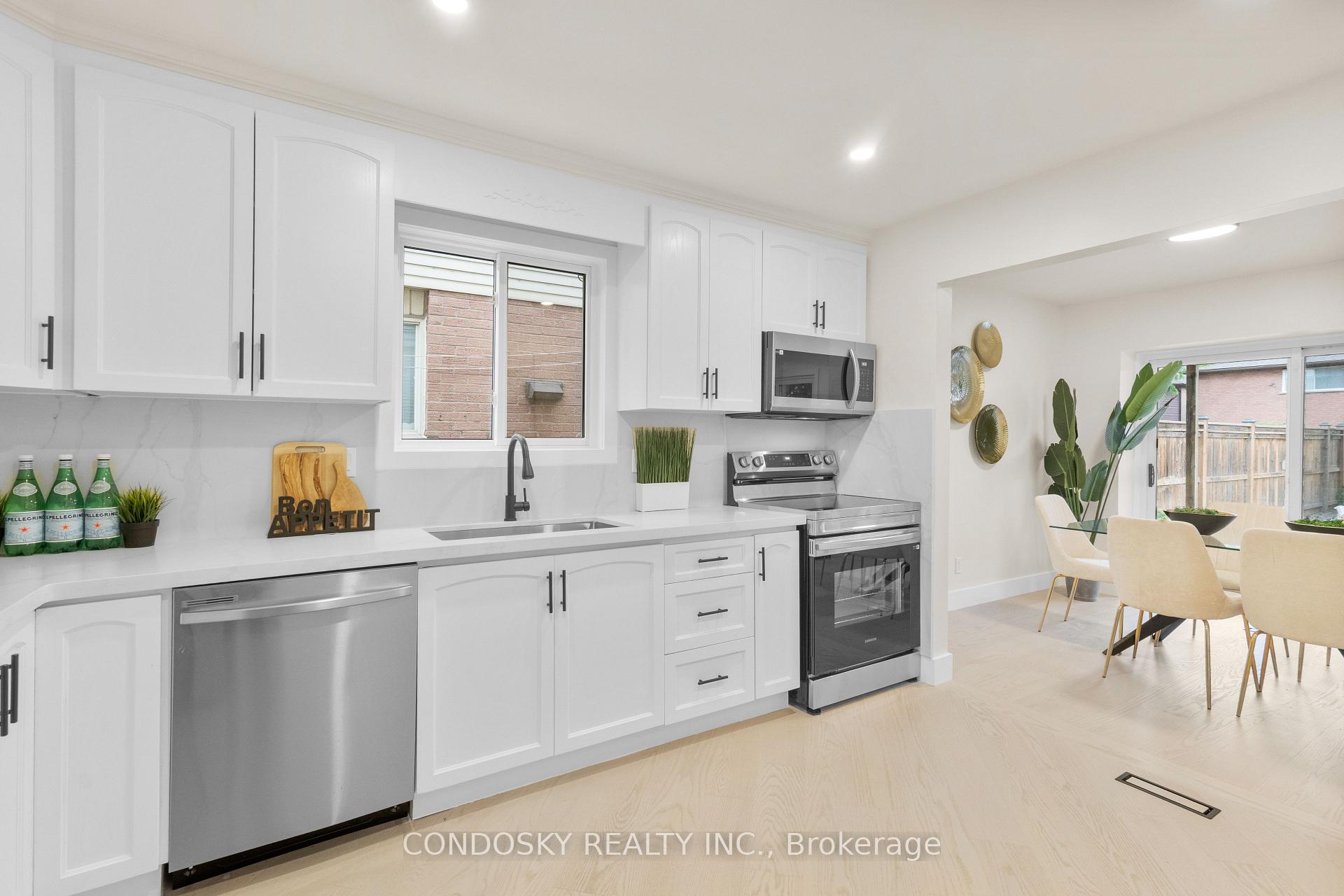 Photo 12 of 311 Macintosh Drive, Hamilton, Stoney Creek — HOMEH