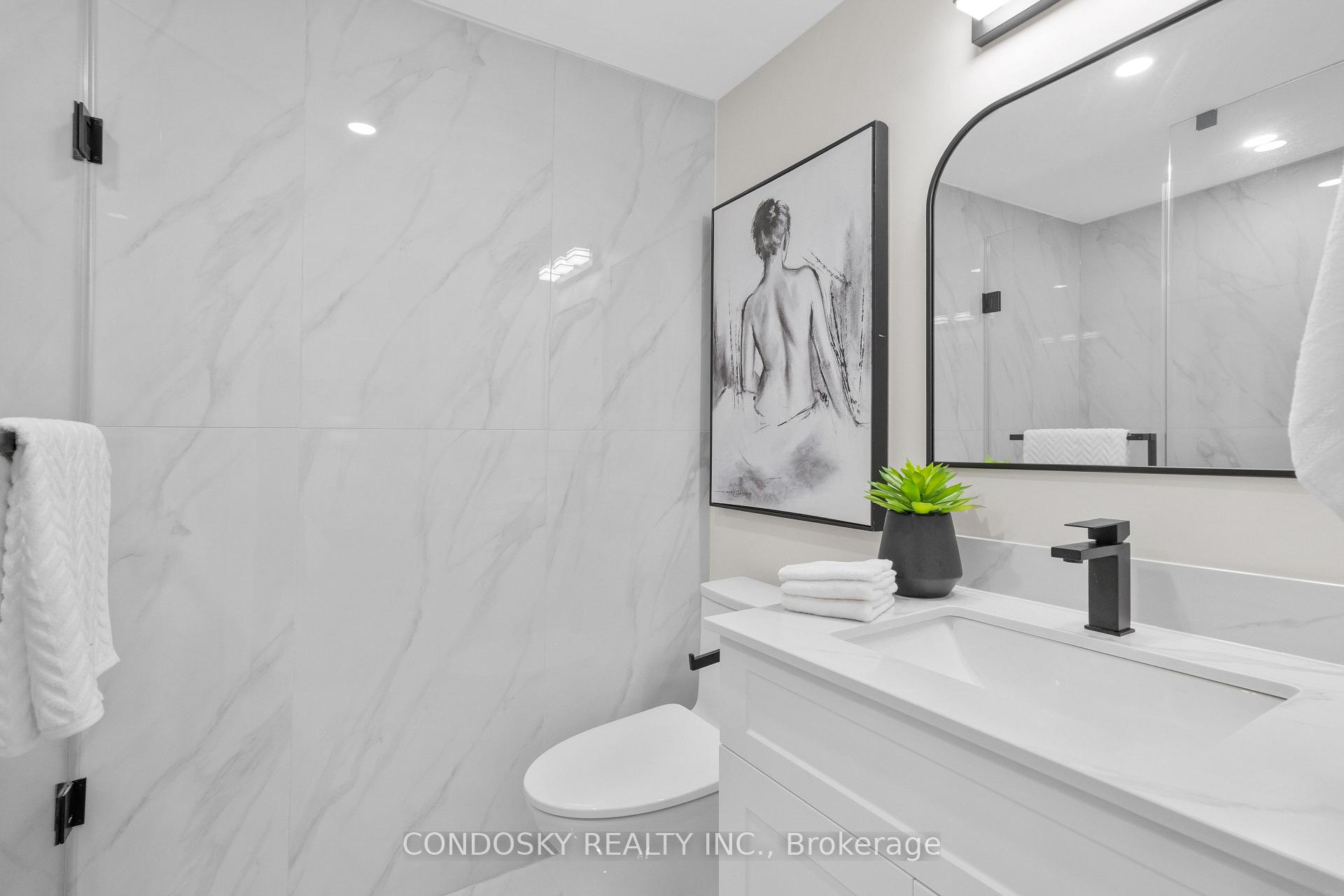 Photo 5 of 311 Macintosh Drive, Hamilton, Stoney Creek — HOMEH