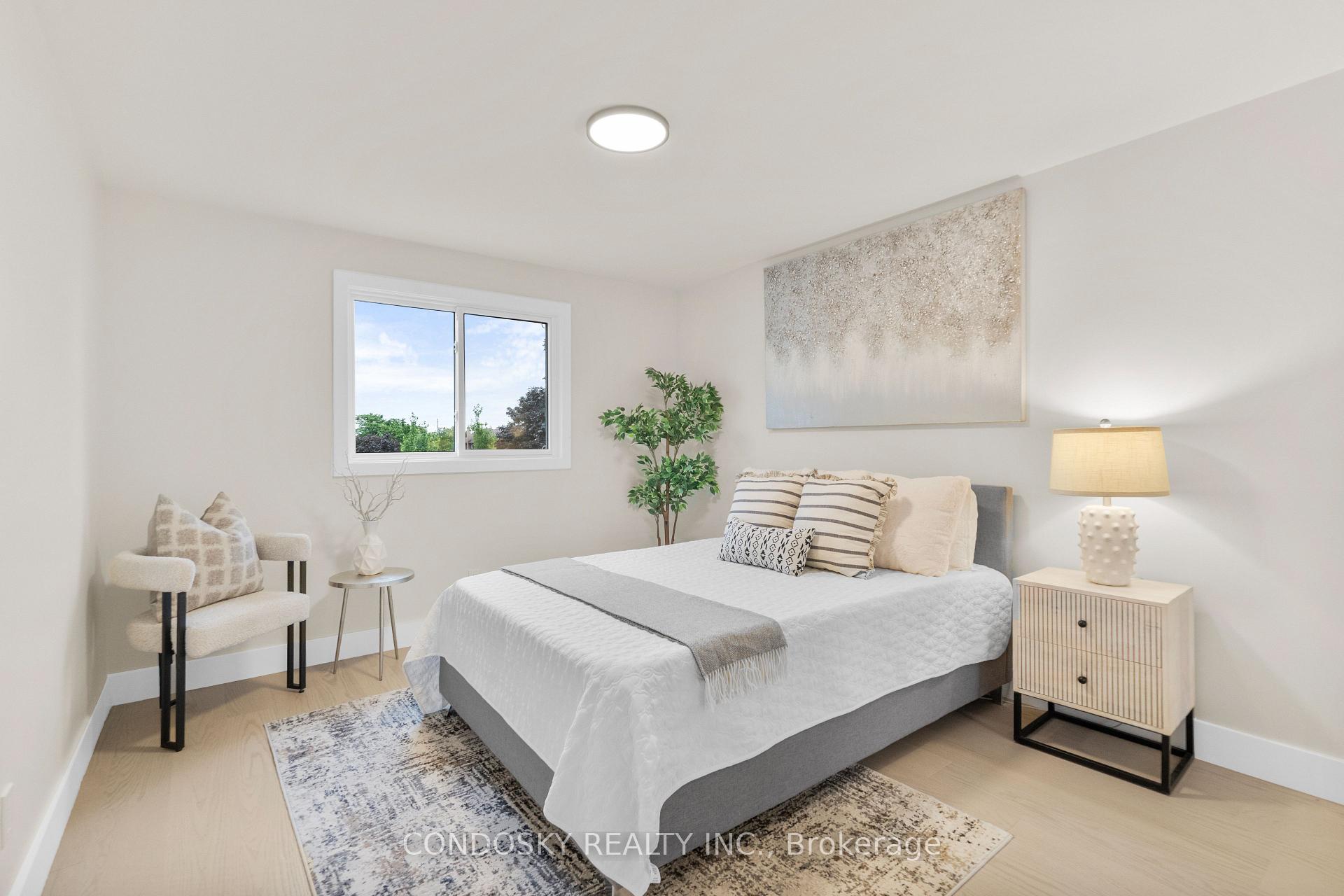Photo 8 of 311 Macintosh Drive, Hamilton, Stoney Creek — HOMEH