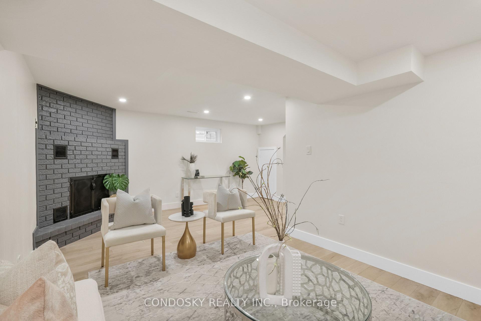 Photo 32 of 311 Macintosh Drive, Hamilton, Stoney Creek — HOMEH