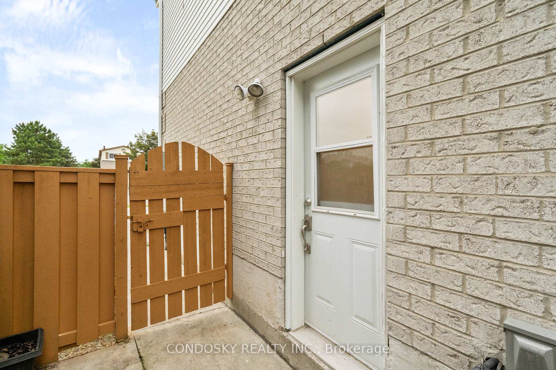 Photo 43 of 311 Macintosh Drive, Hamilton, Stoney Creek — HOMEH