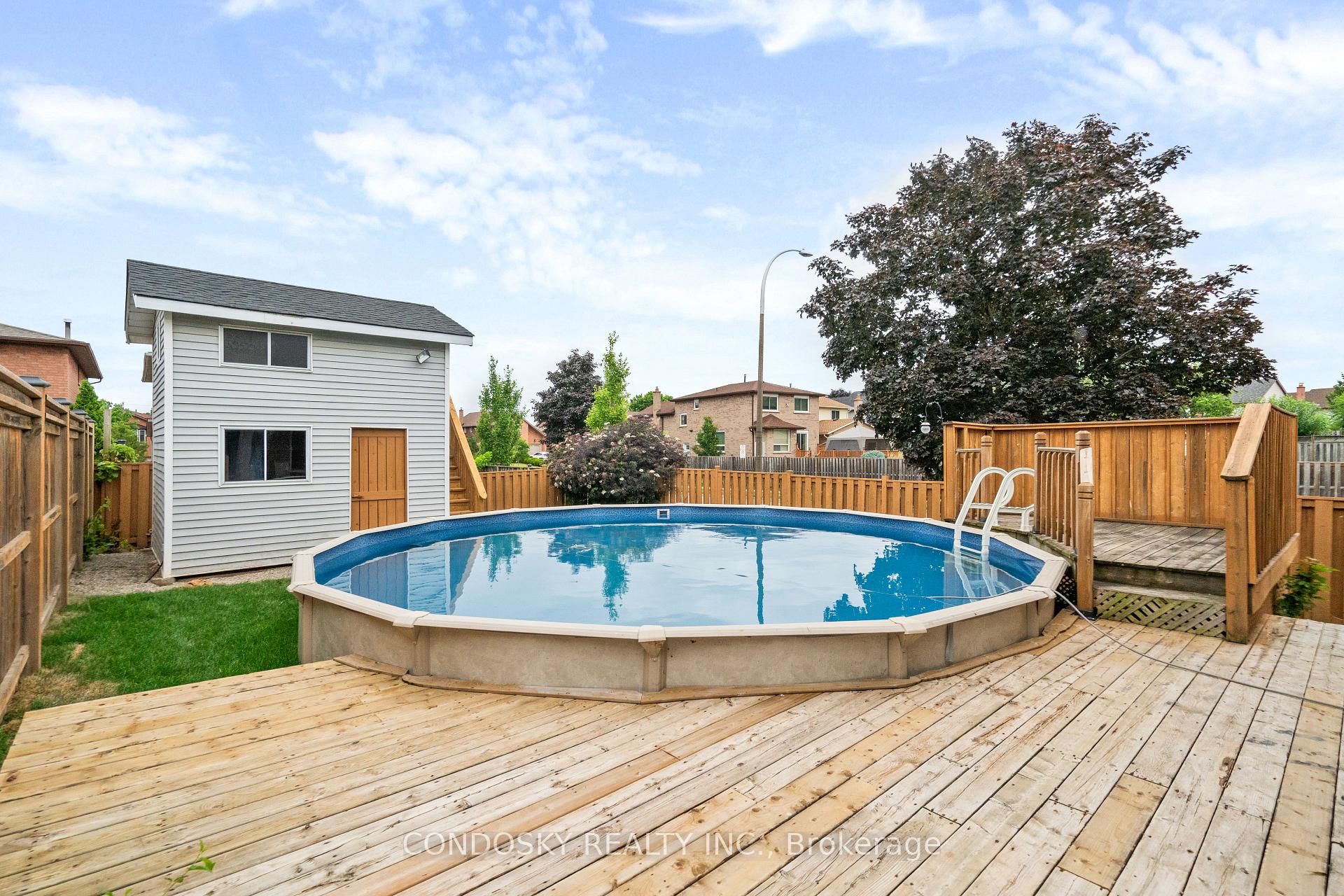 Photo 33 of 311 Macintosh Drive, Hamilton, Stoney Creek — HOMEH