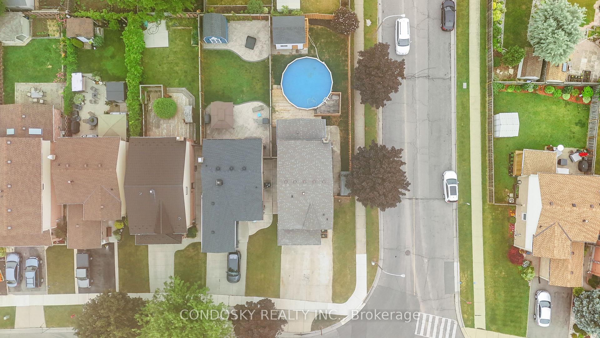 Photo 19 of 311 Macintosh Drive, Hamilton, Stoney Creek — HOMEH