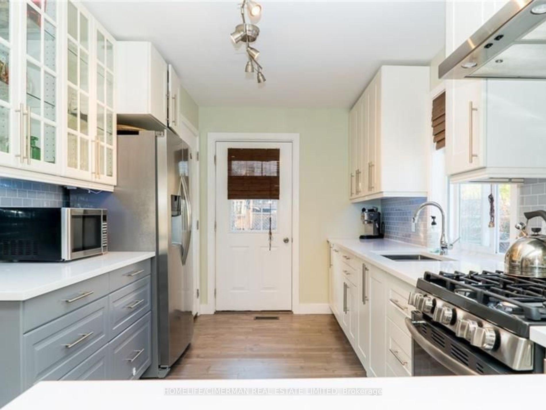 Photo 6 of Unit Main, 12 Creskwick Court, Barrie, Wellington — HOMEH