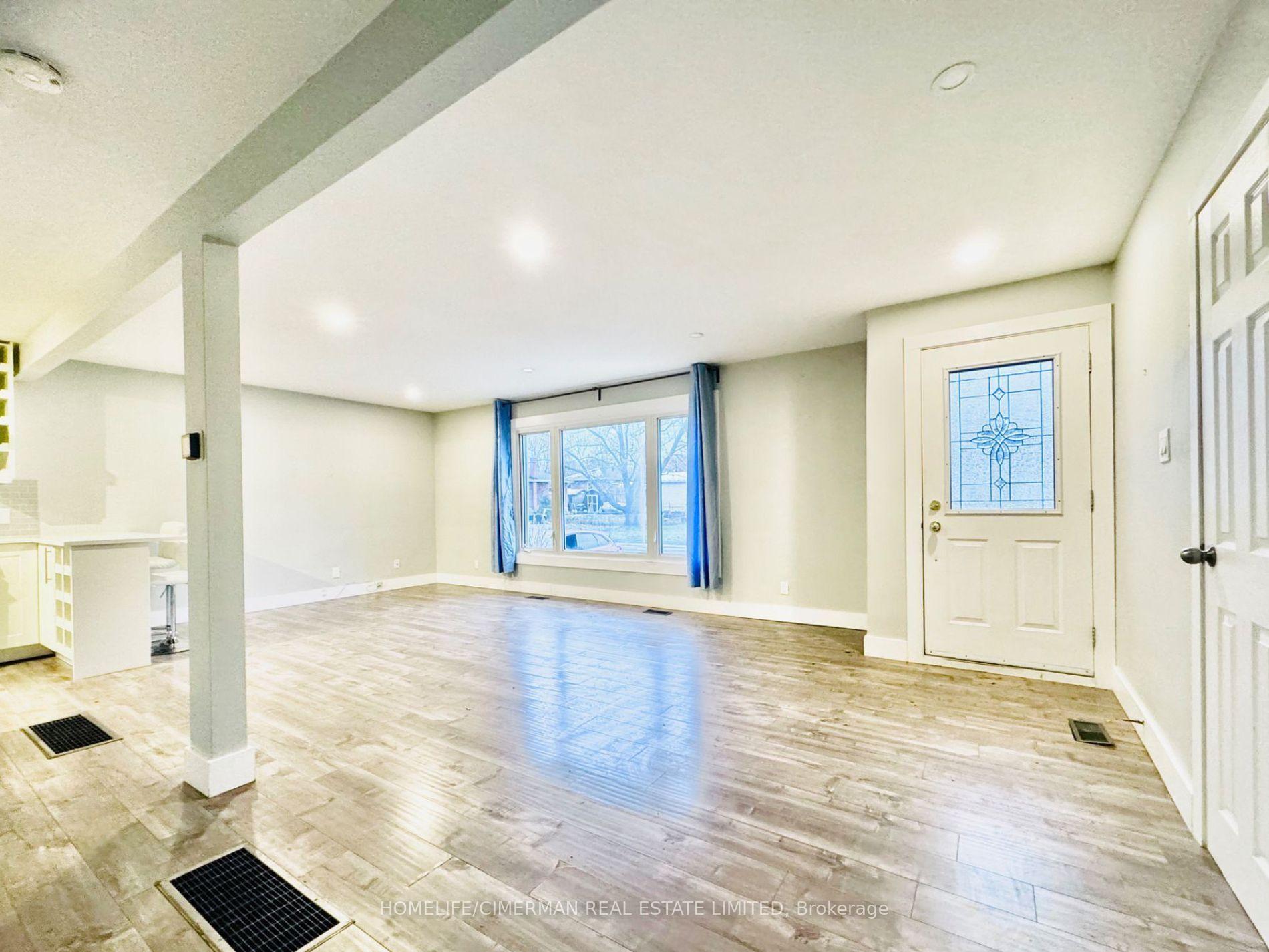 Photo 2 of Unit Main, 12 Creskwick Court, Barrie, Wellington — HOMEH