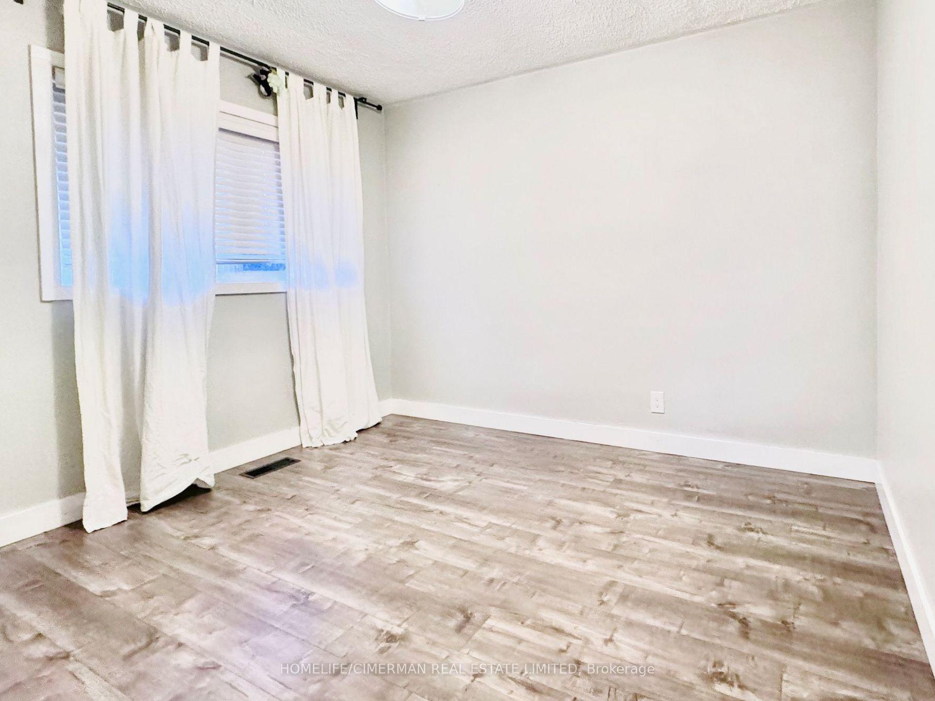Photo 7 of Unit Main, 12 Creskwick Court, Barrie, Wellington — HOMEH