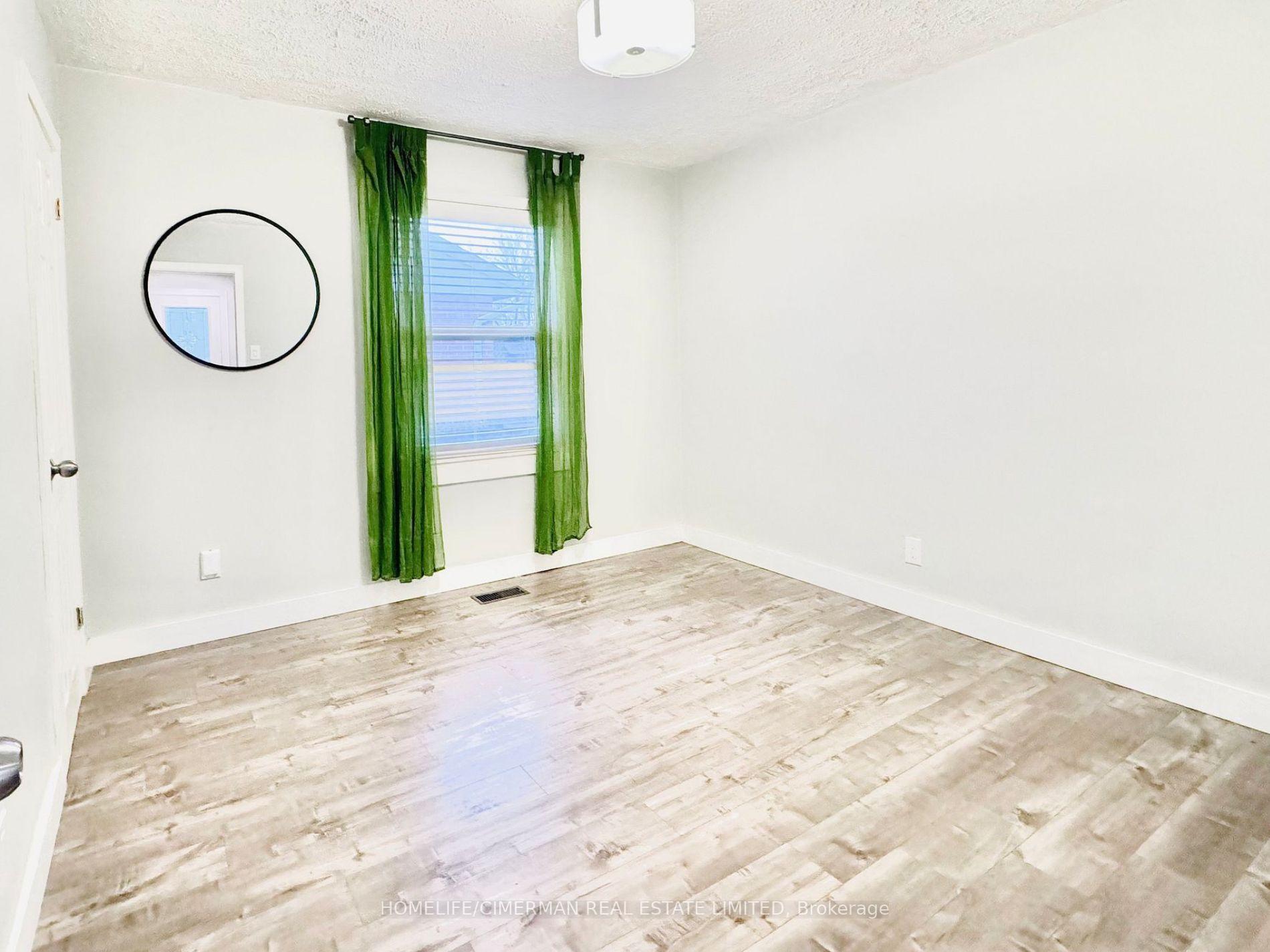 Photo 11 of Unit Main, 12 Creskwick Court, Barrie, Wellington — HOMEH