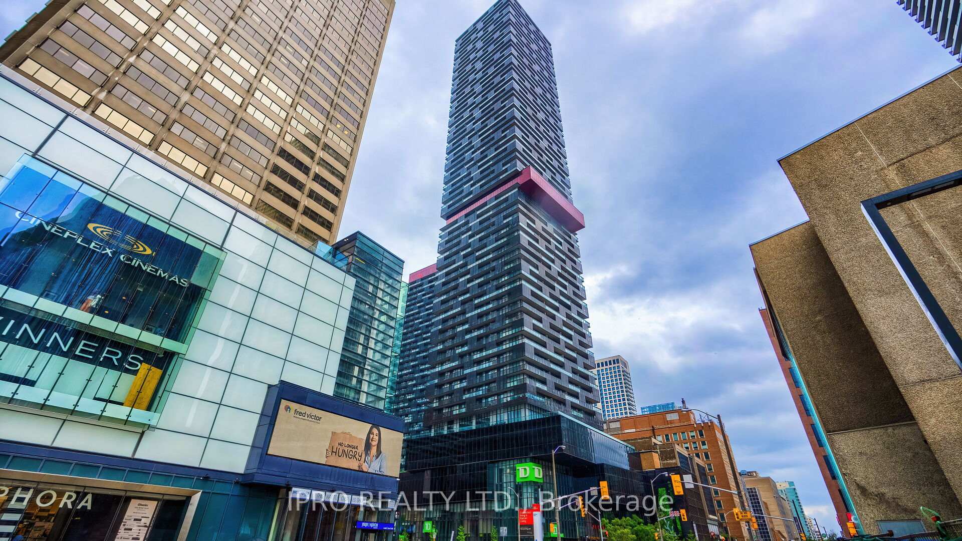 Photo 1 of Unit 2704, 8 Eglinton Avenue E, Toronto, Mount Pleasant West — HOMEH