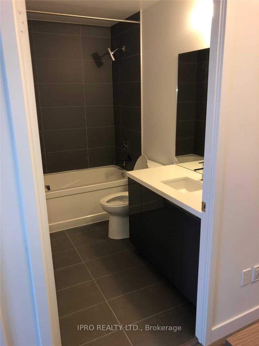 Photo 6 of Unit 2704, 8 Eglinton Avenue E, Toronto, Mount Pleasant West — HOMEH