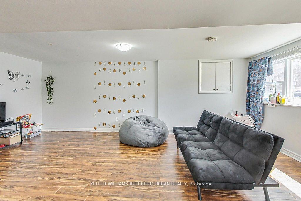 Photo 2 of 310 Ormond Drive, Oshawa, Samac — HOMEH