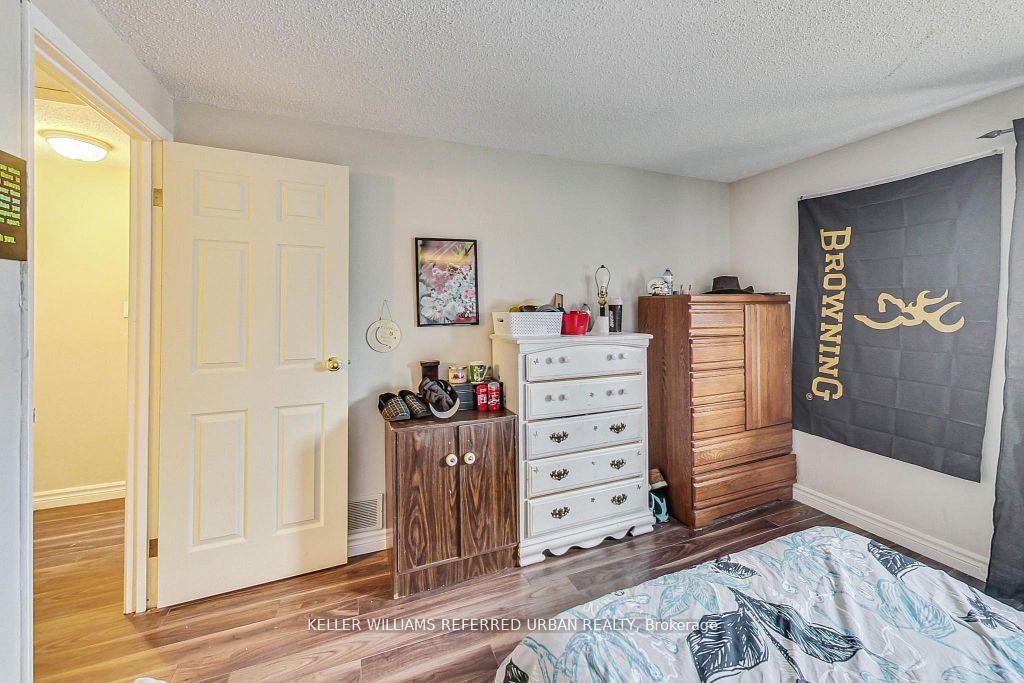 Photo 9 of 310 Ormond Drive, Oshawa, Samac — HOMEH