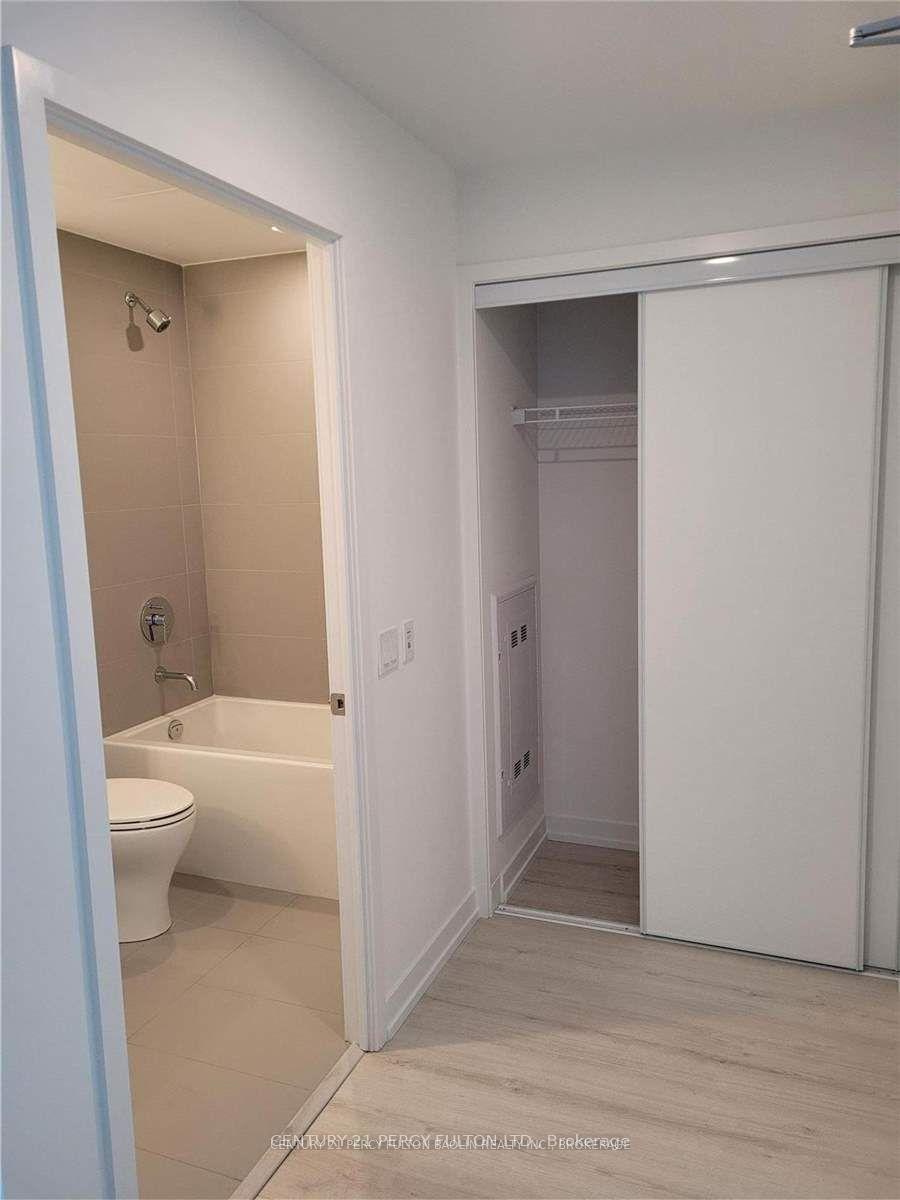 Photo 2 of Unit 2708, 33 Helendale Avenue, Toronto, Yonge-Eglinton — HOMEH