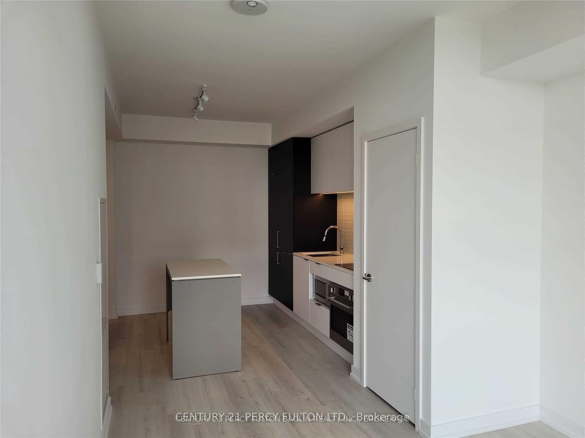 Photo 8 of Unit 2708, 33 Helendale Avenue, Toronto, Yonge-Eglinton — HOMEH