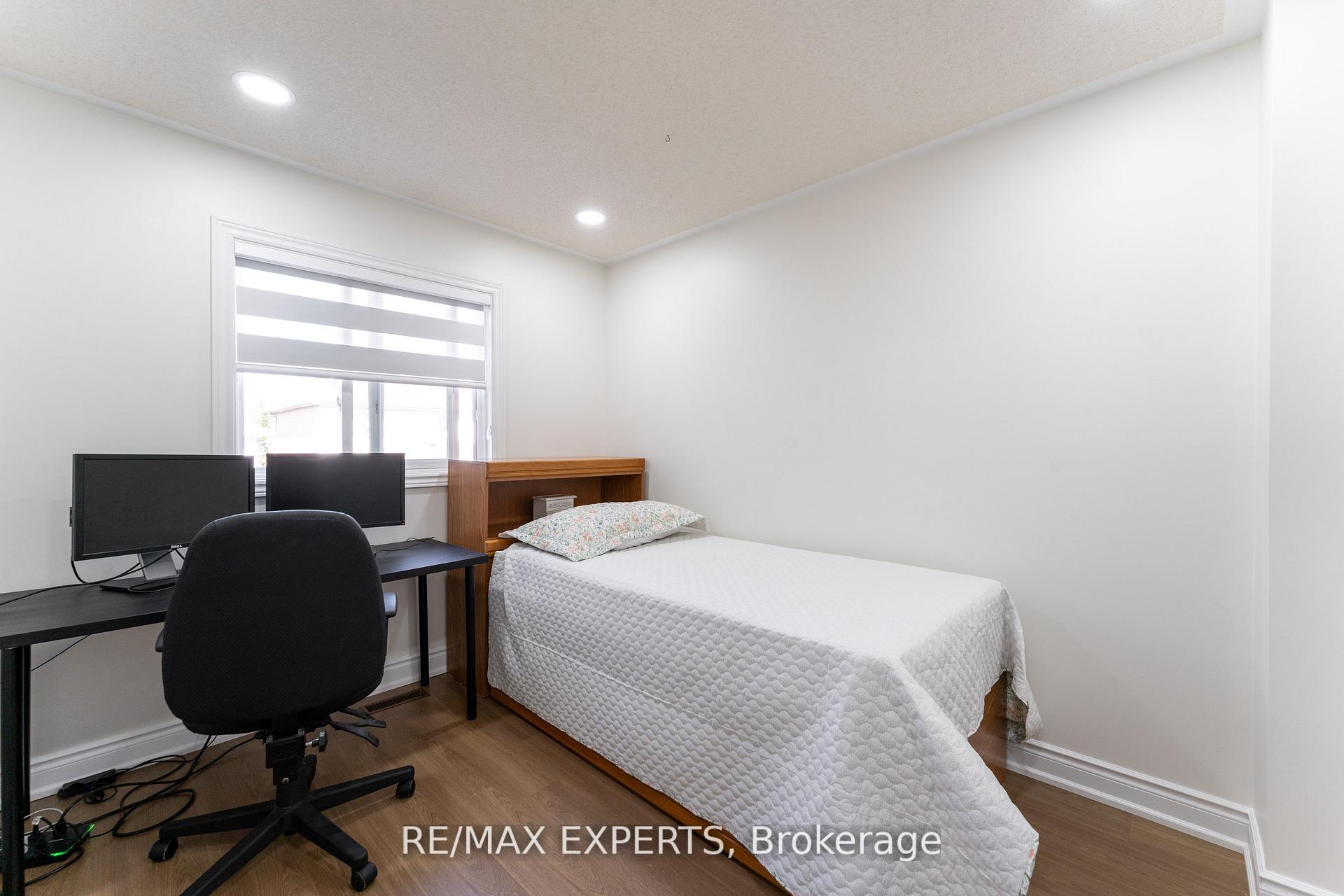 Photo 11 of 39 Softneedle Avenue, Brampton, Sandringham-Wellington — HOMEH