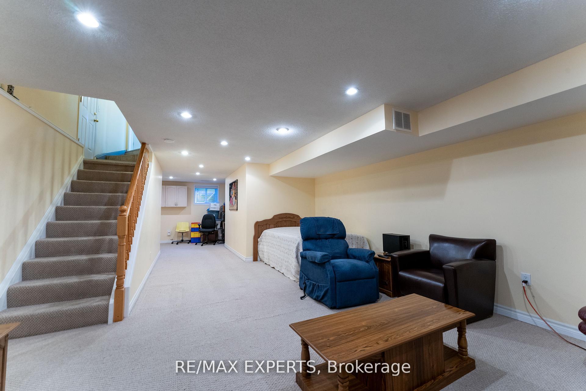 Photo 28 of 39 Softneedle Avenue, Brampton, Sandringham-Wellington — HOMEH