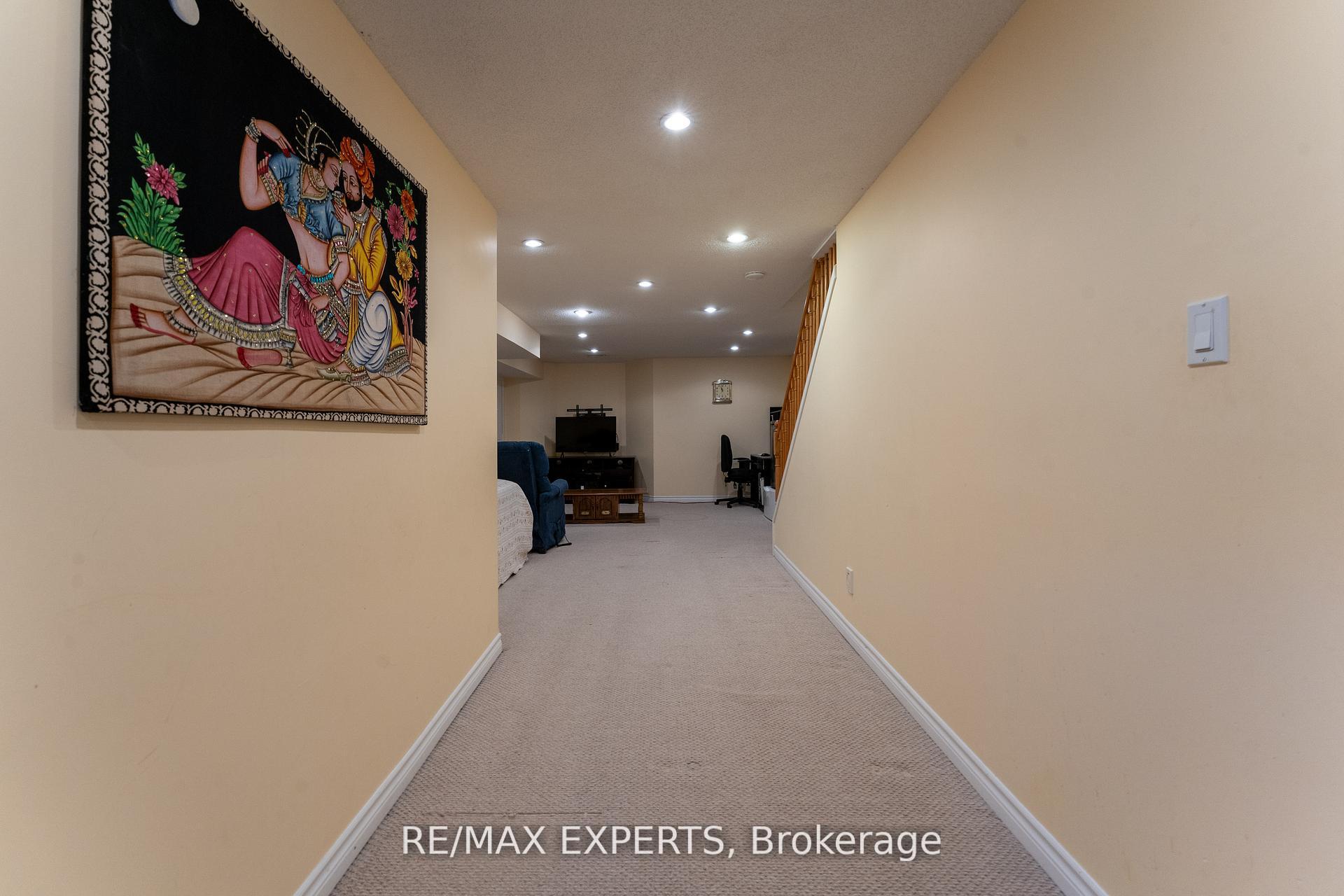 Photo 25 of 39 Softneedle Avenue, Brampton, Sandringham-Wellington — HOMEH