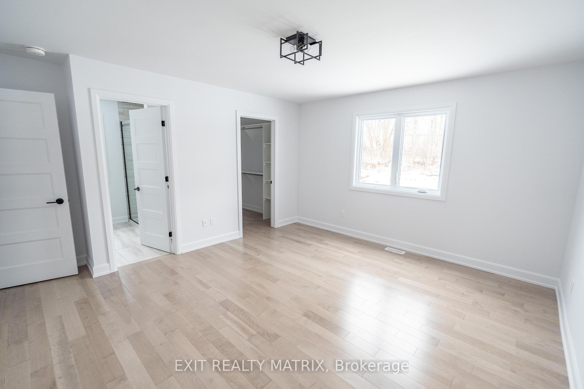 Photo 17 of 1409 Caroline Court, Cornwall — HOMEH