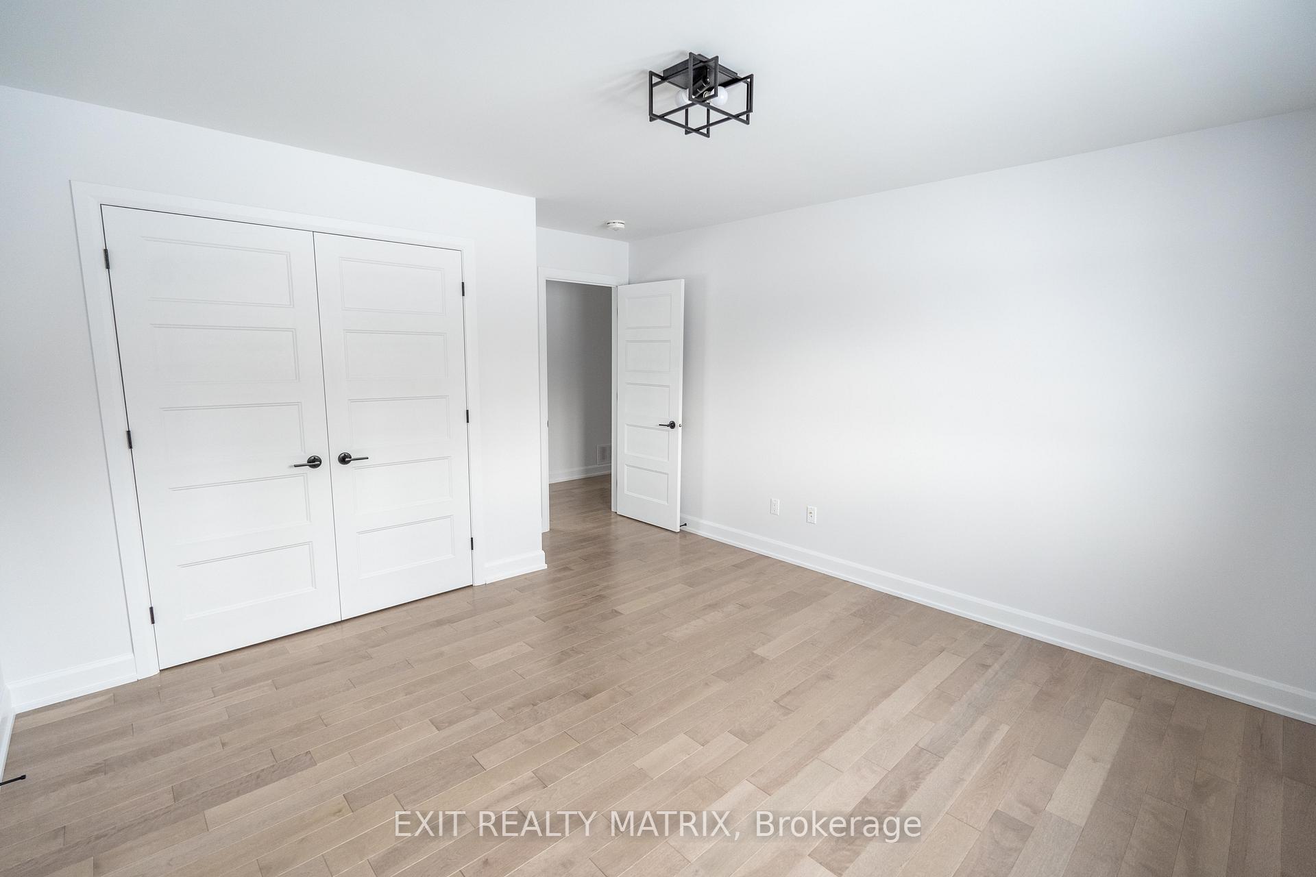 Photo 14 of 1409 Caroline Court, Cornwall — HOMEH