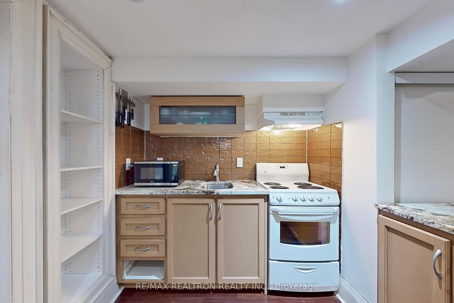 Photo 11 of Unit Basement, 88 Lawrence Avenue E, Toronto, Lawrence Park North — HOMEH