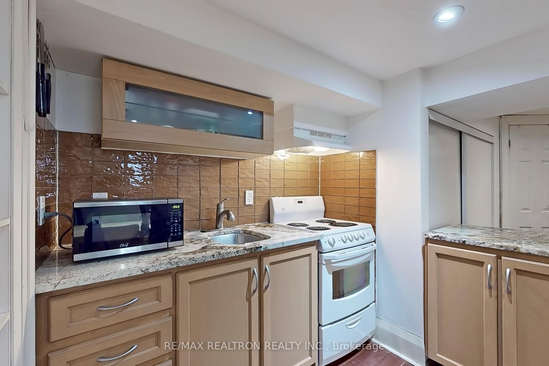 Photo 16 of Unit Basement, 88 Lawrence Avenue E, Toronto, Lawrence Park North — HOMEH