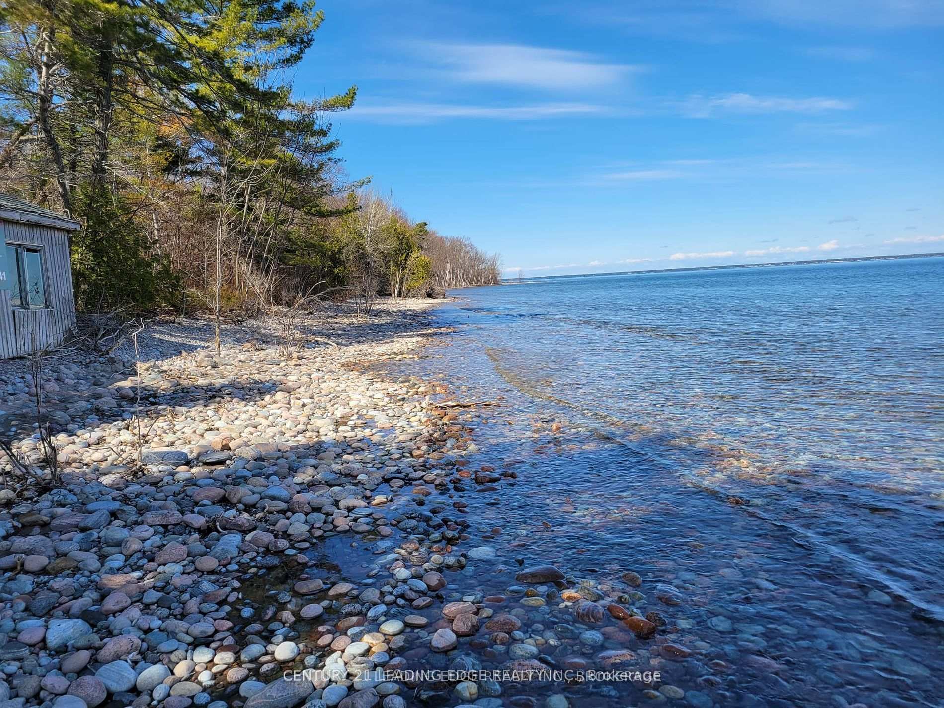 Photo 7 of 16 Giant'S Tomb Island, Tiny, Rural Tiny — HOMEH