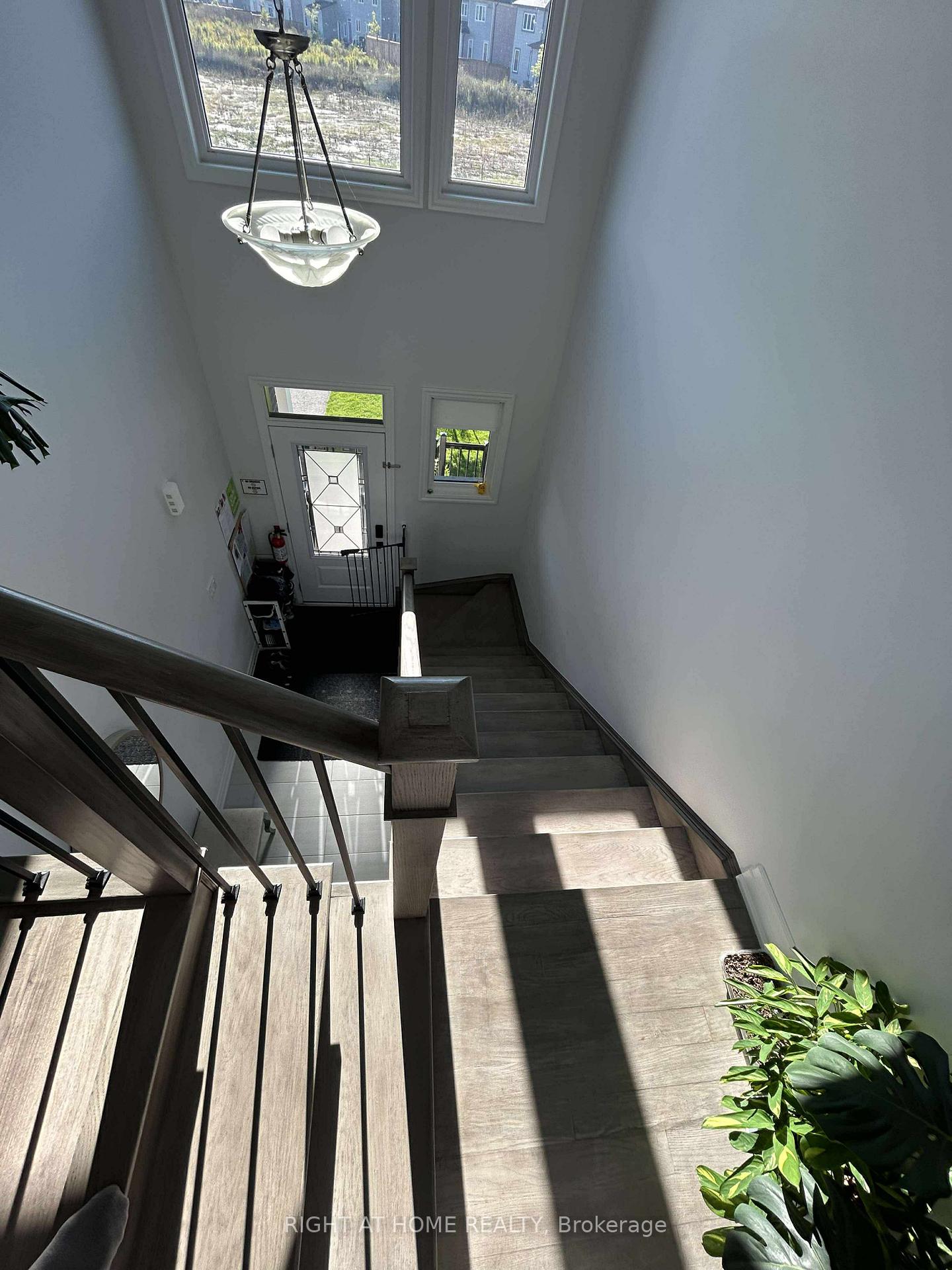 Photo 14 of 129 Union Boulevard, Wasaga Beach — HOMEH