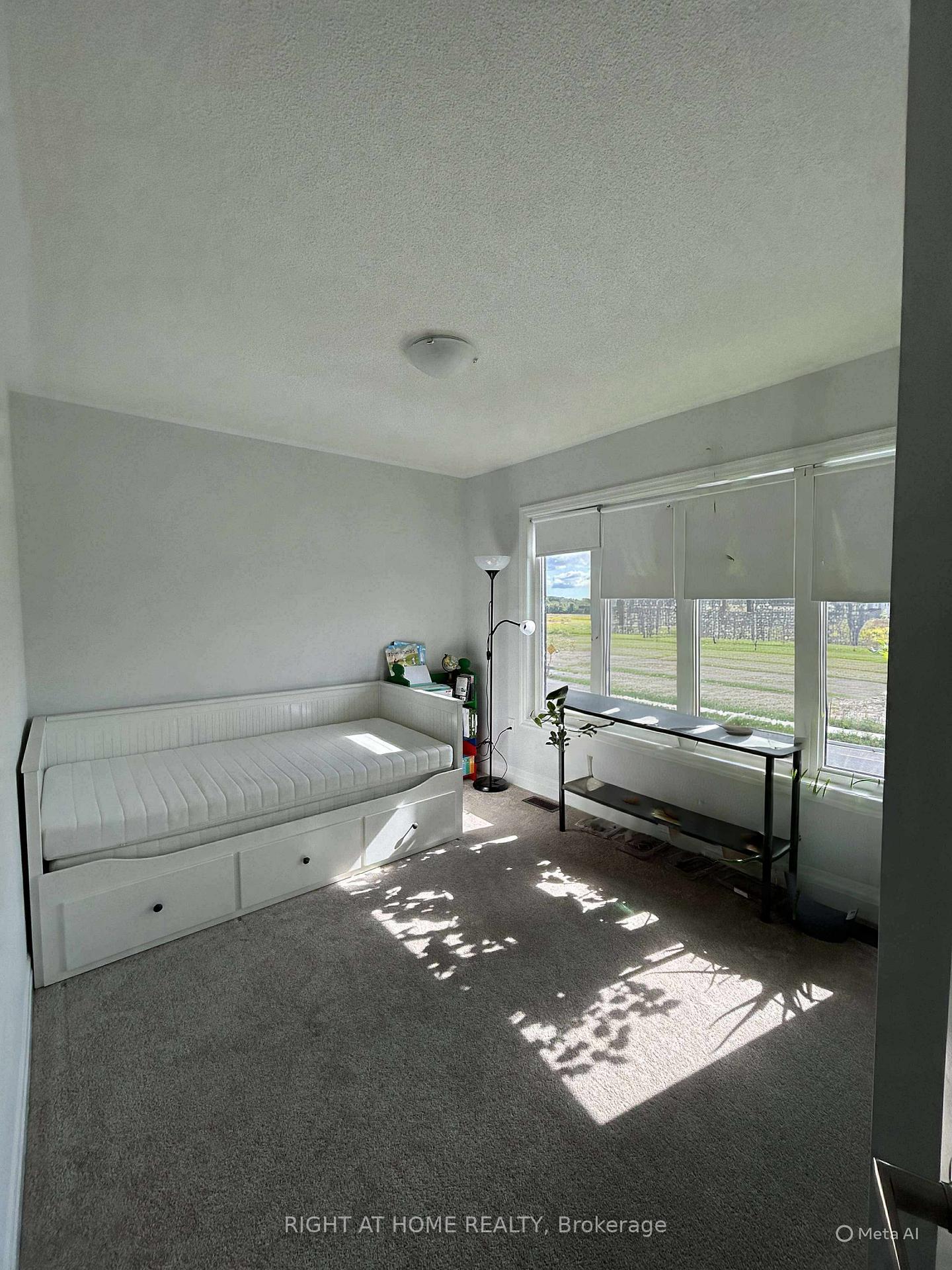 Photo 6 of 129 Union Boulevard, Wasaga Beach — HOMEH