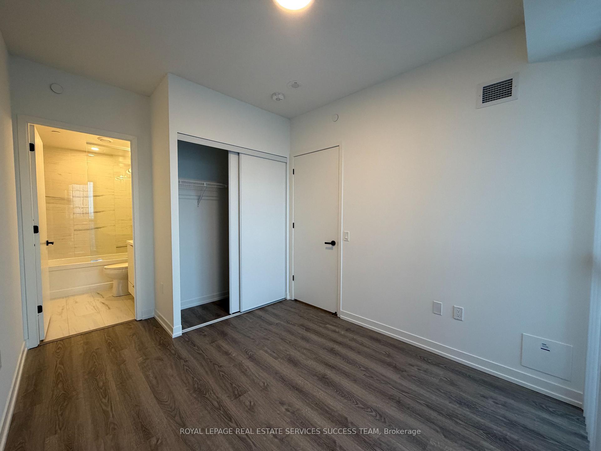 Photo 3 of Unit 1107, 8 Interchange Way, Vaughan, Vaughan Corporate Centre — HOMEH