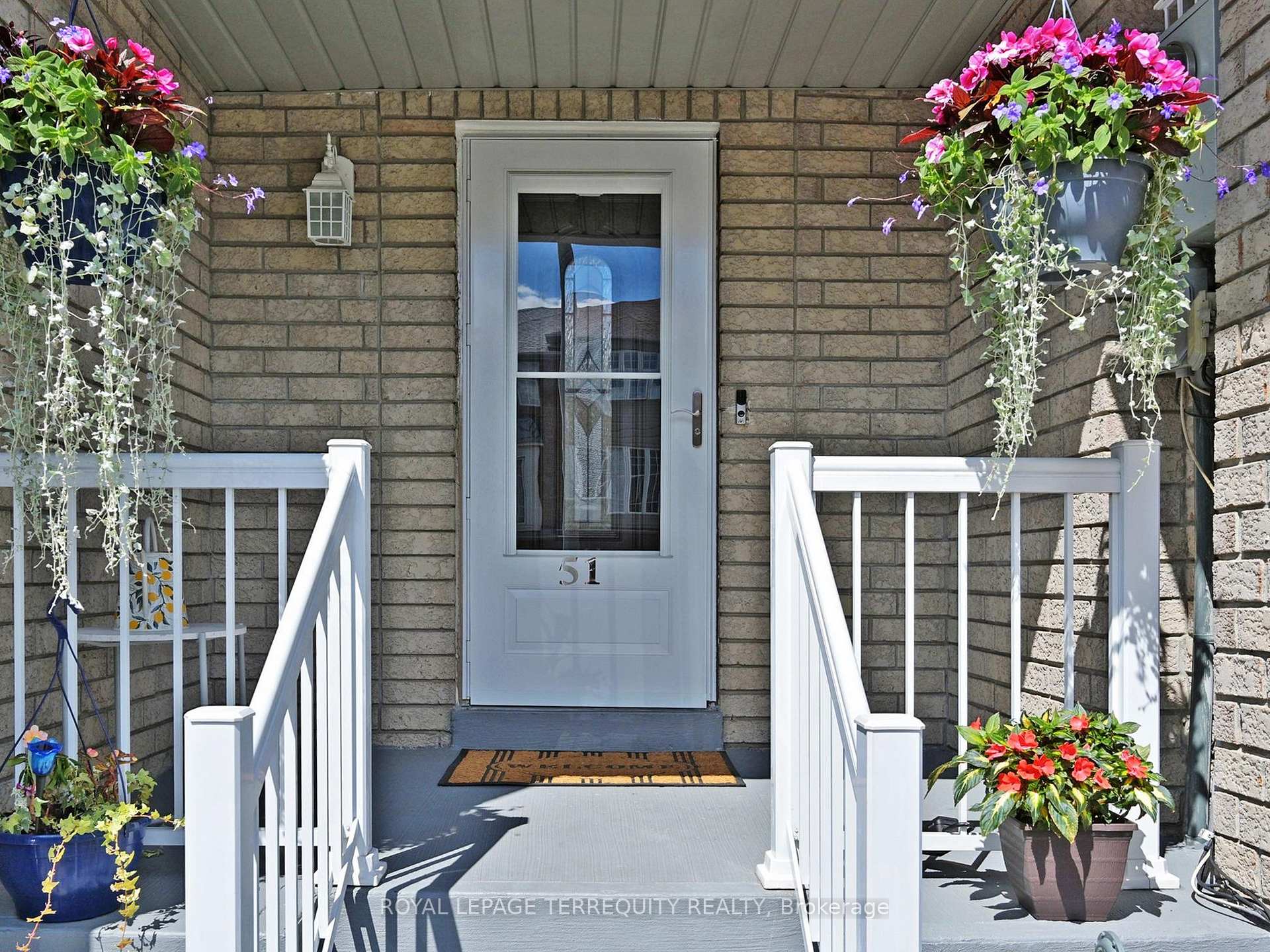 Photo 10 of 51 Tasker Crescent, Ajax, Central — HOMEH