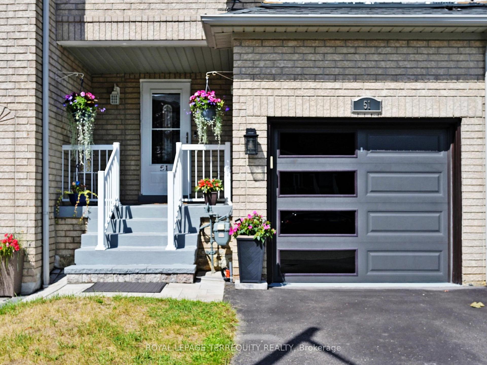 Photo 15 of 51 Tasker Crescent, Ajax, Central — HOMEH
