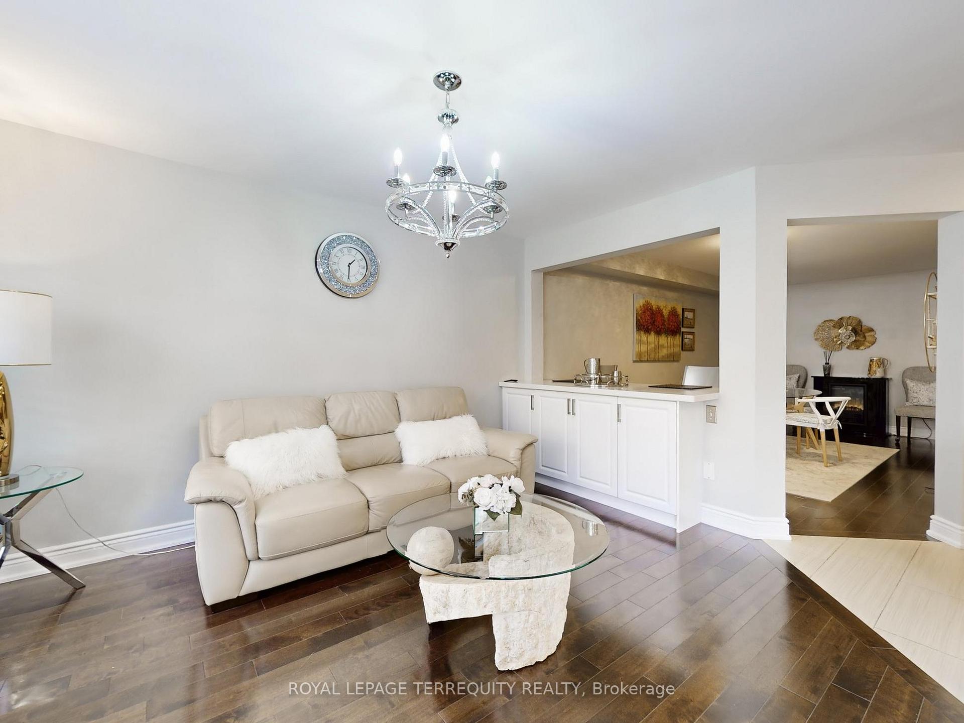 Photo 3 of 51 Tasker Crescent, Ajax, Central — HOMEH