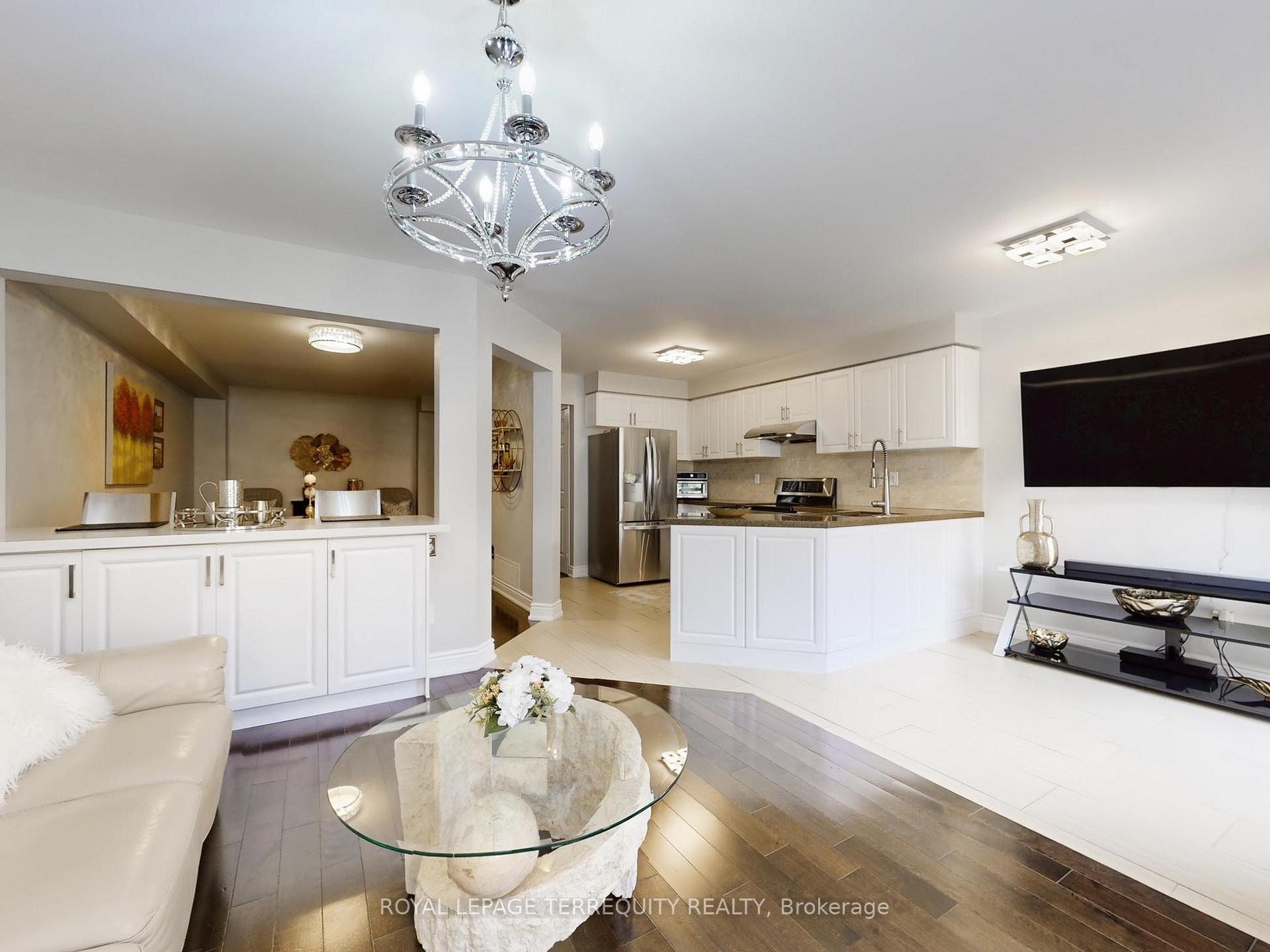 Photo 4 of 51 Tasker Crescent, Ajax, Central — HOMEH