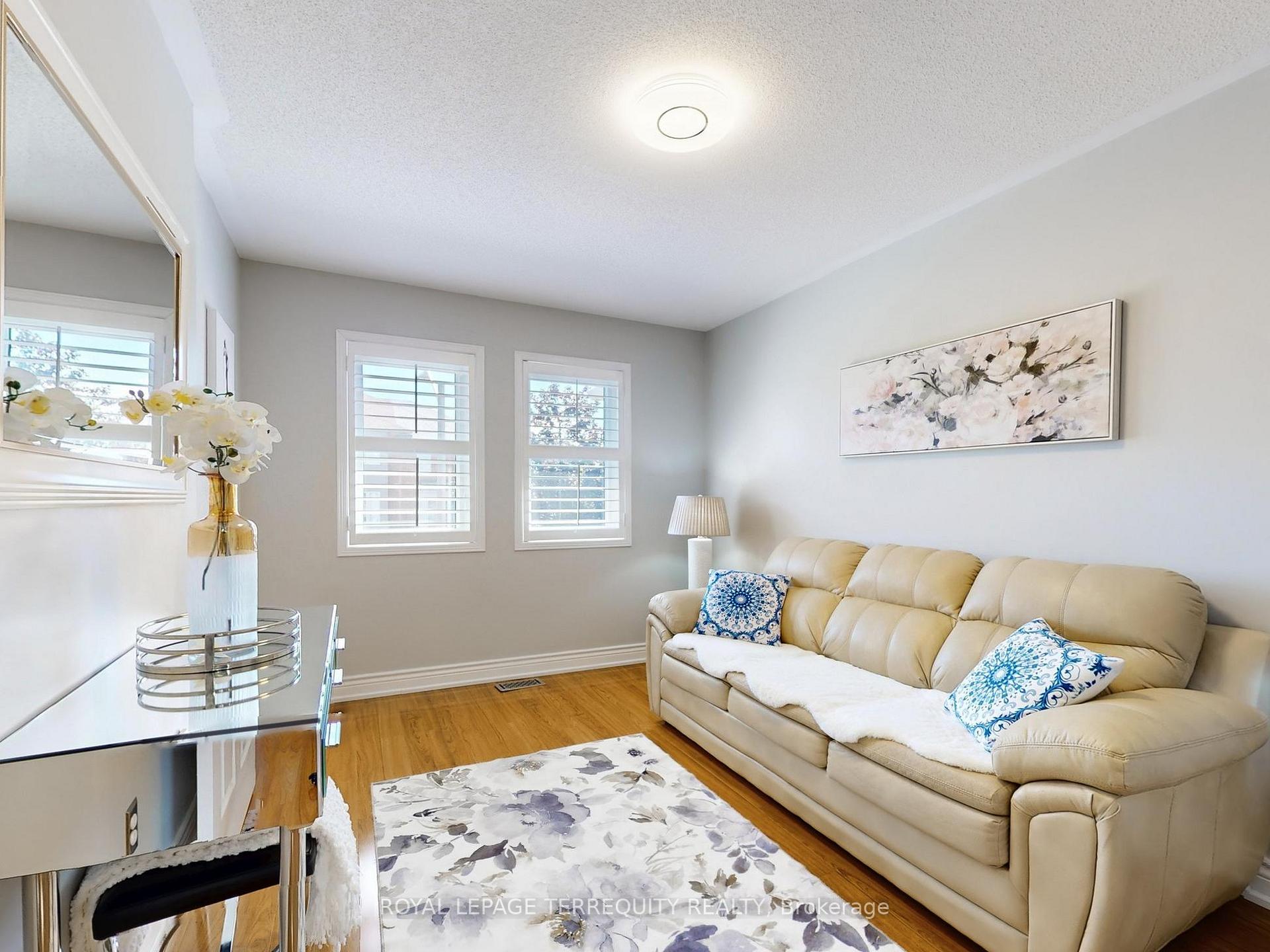 Photo 21 of 51 Tasker Crescent, Ajax, Central — HOMEH