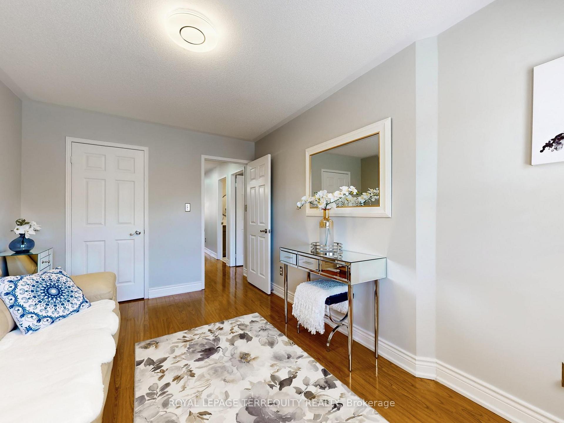 Photo 18 of 51 Tasker Crescent, Ajax, Central — HOMEH