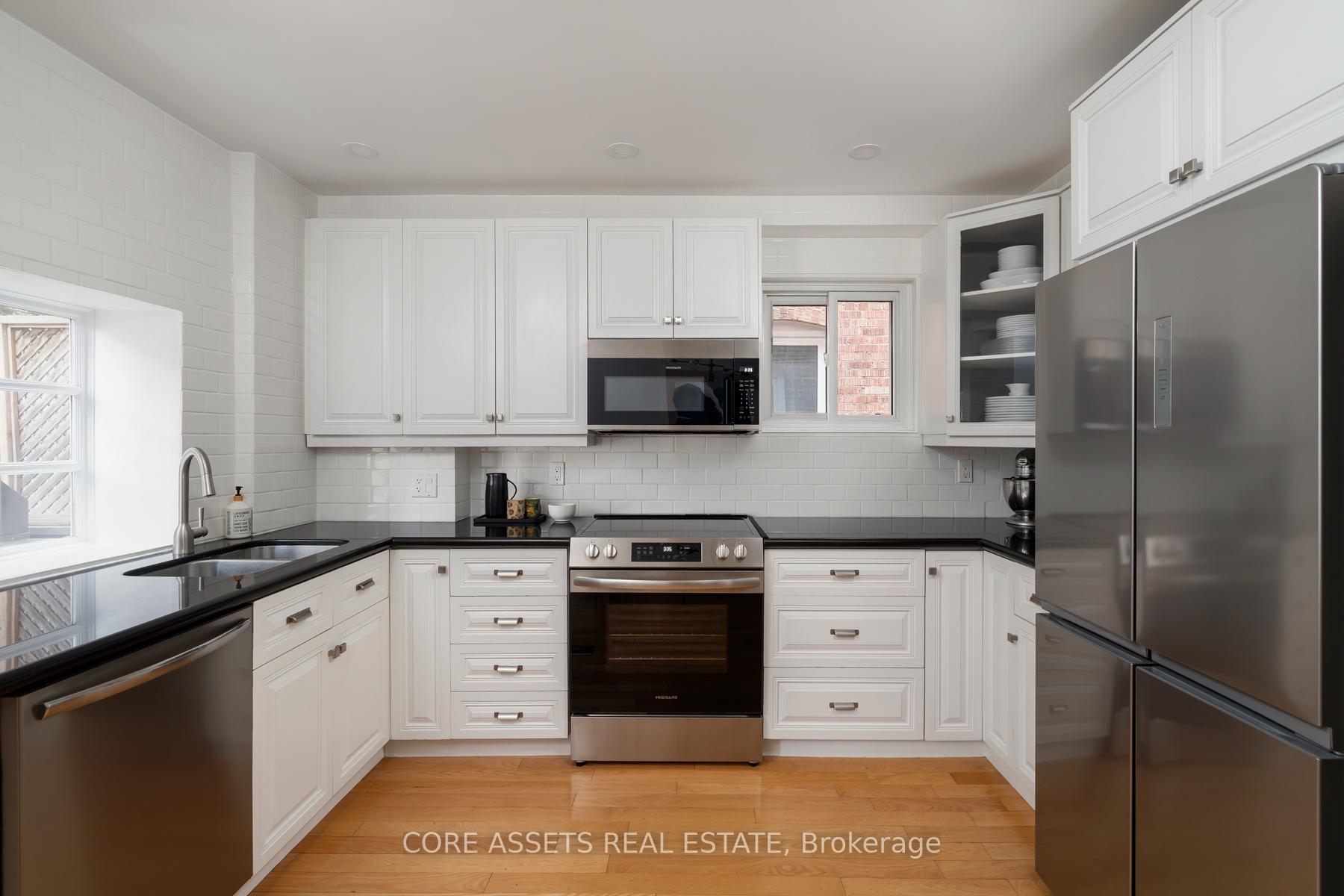 Photo 12 of 16 Gresham Road, Toronto, Mount Pleasant East — HOMEH